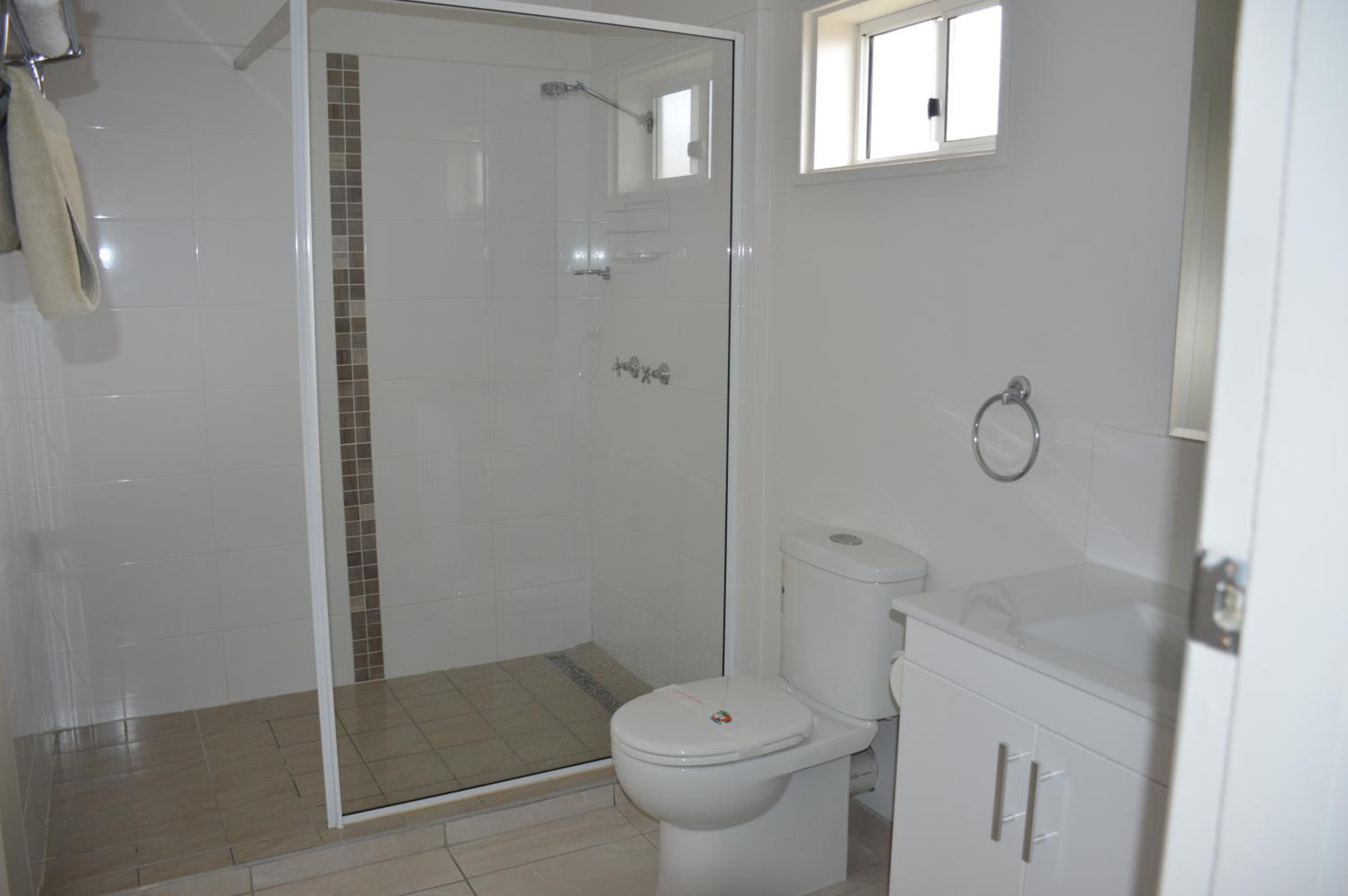 Large Double or Twin Room photo 2