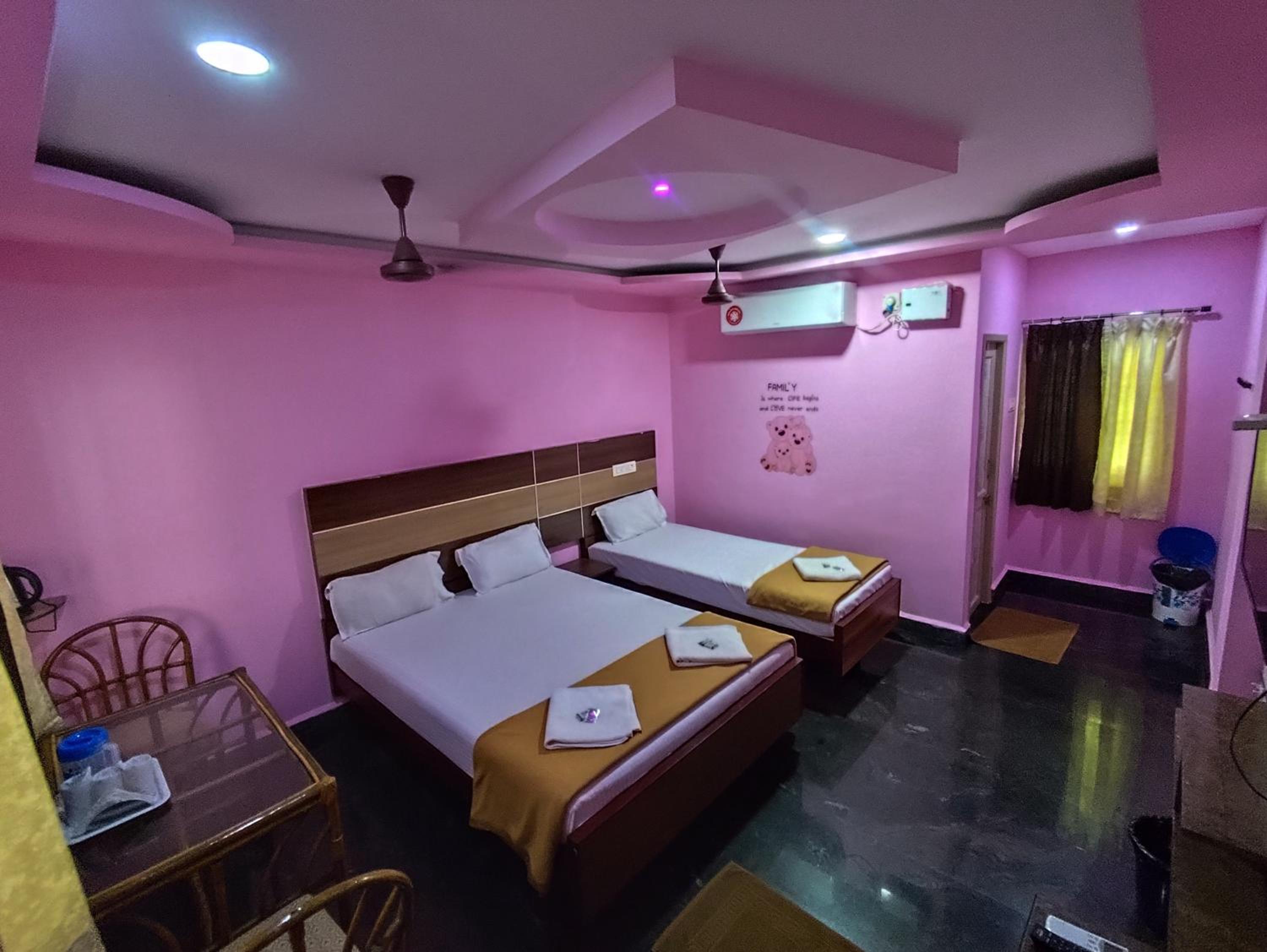 Deluxe Triple Room - Photo 3
