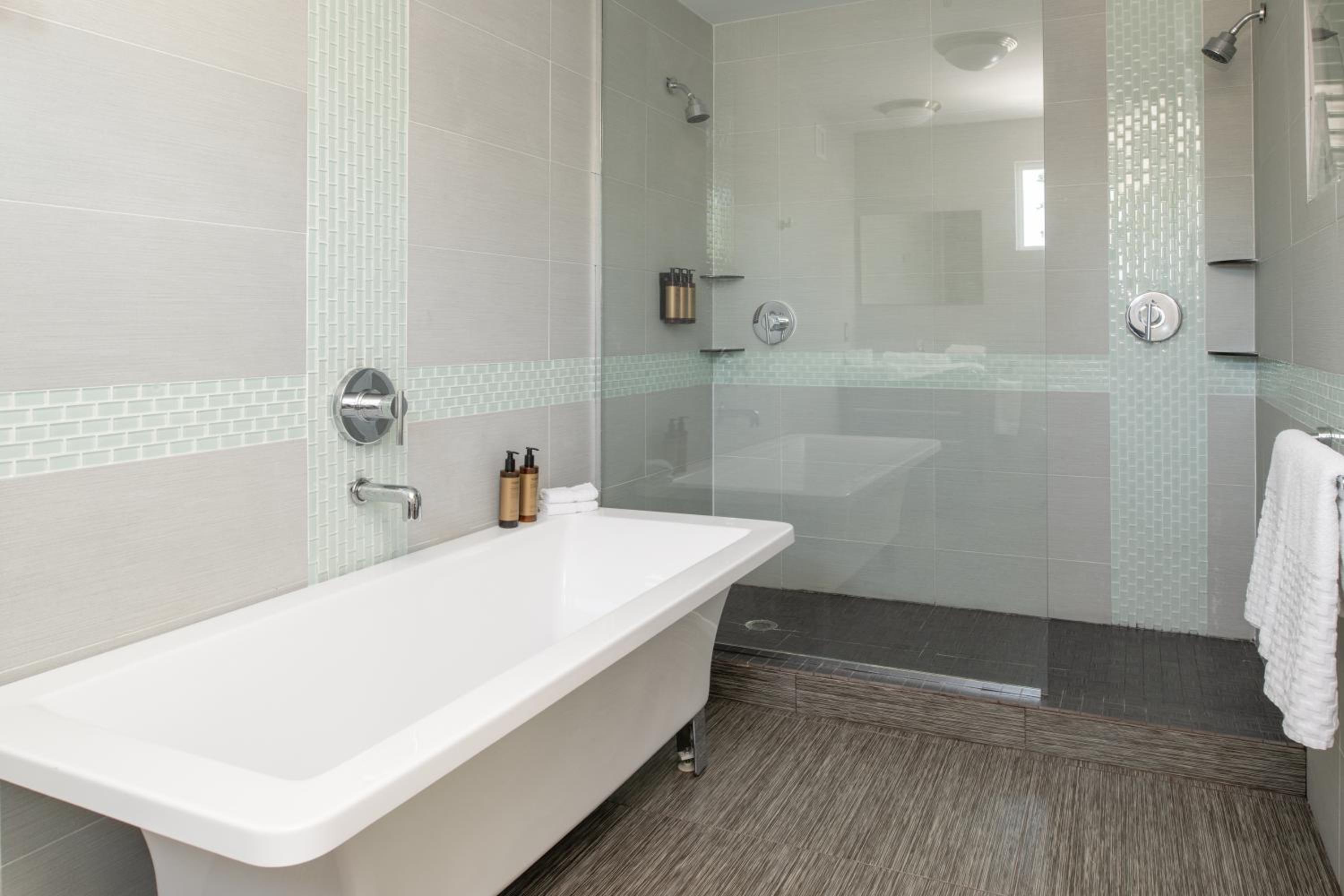 Luxury Loft Suite photo 2