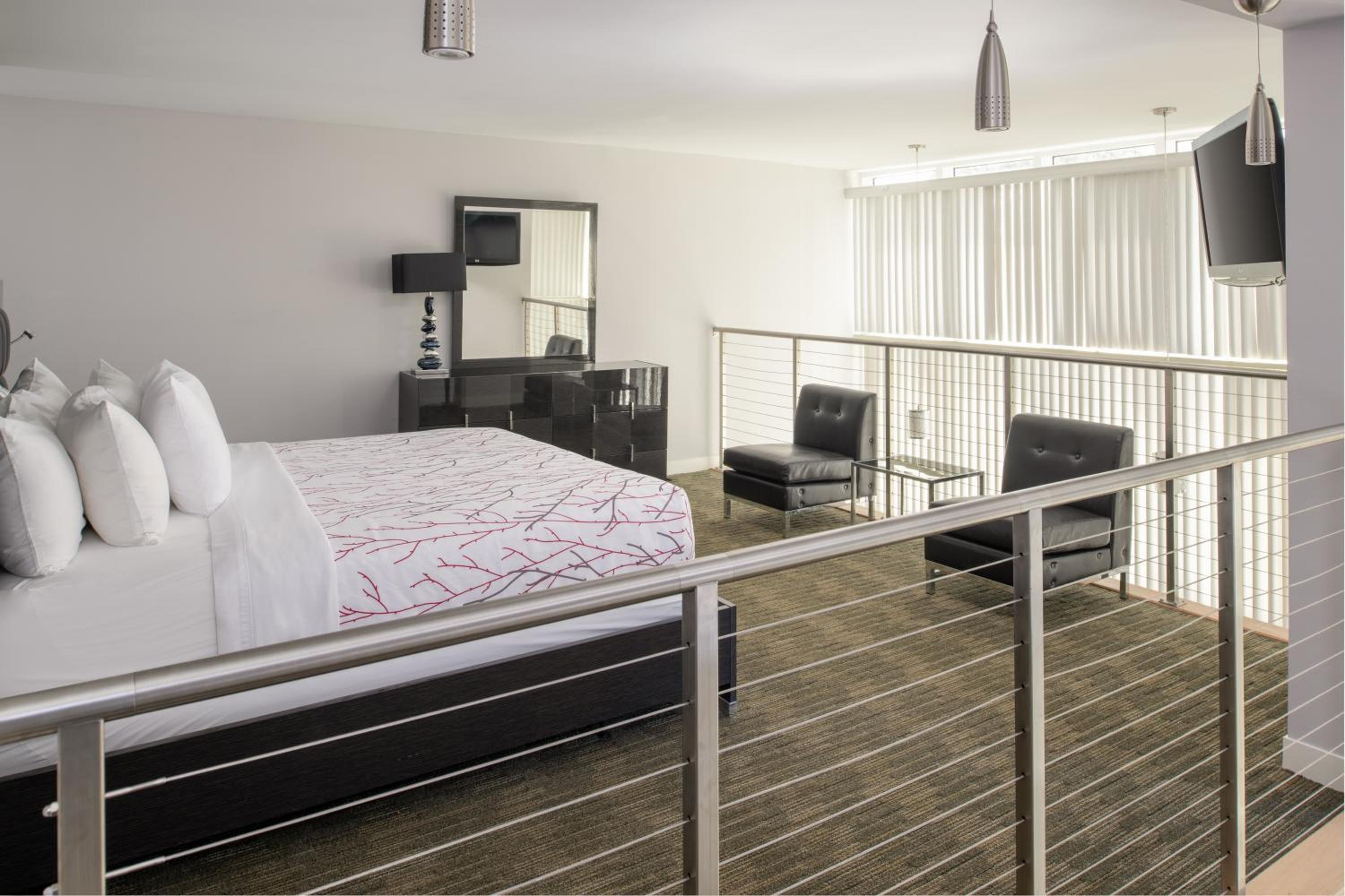 Luxury Loft Suite
