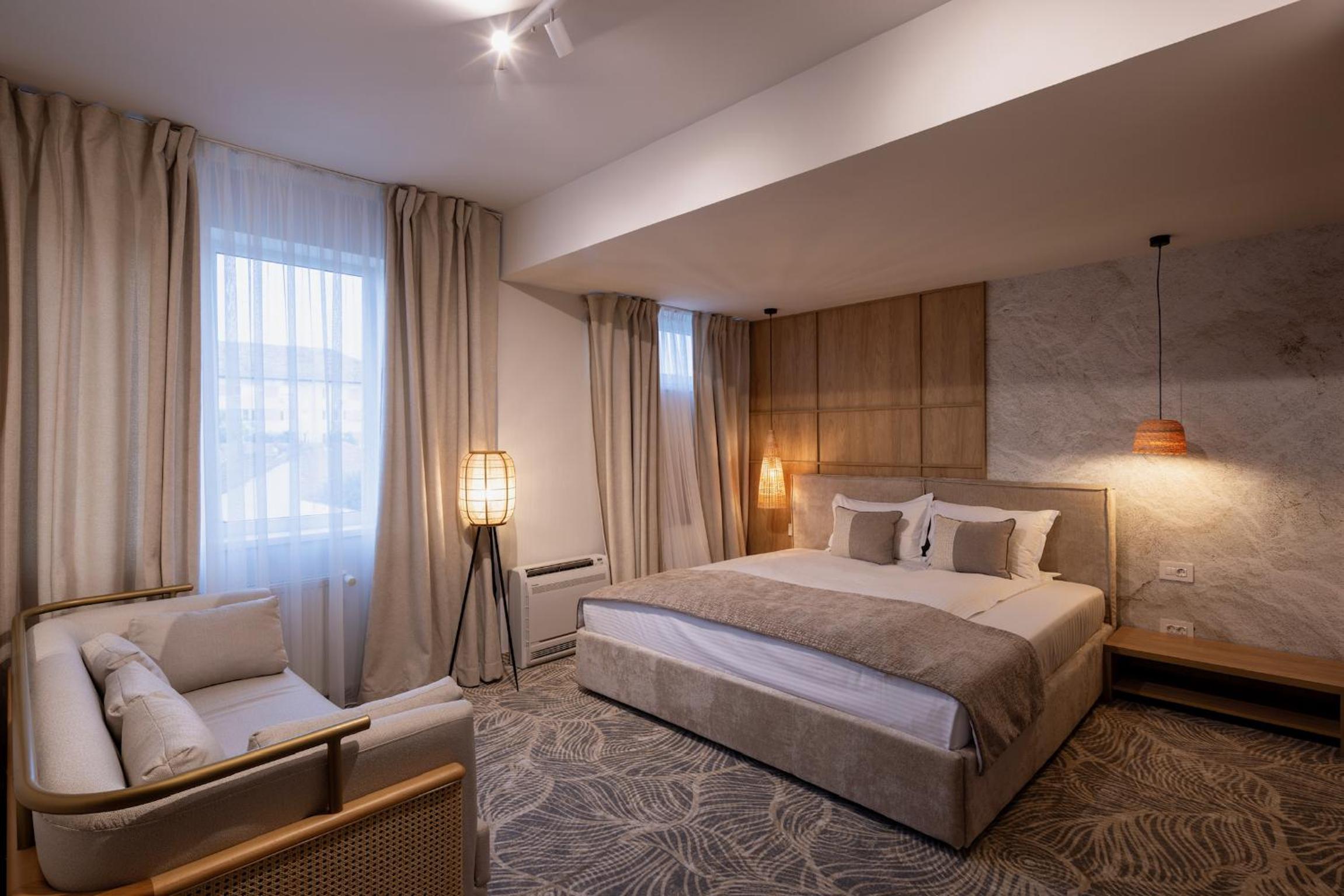 Superior King Room photo 1