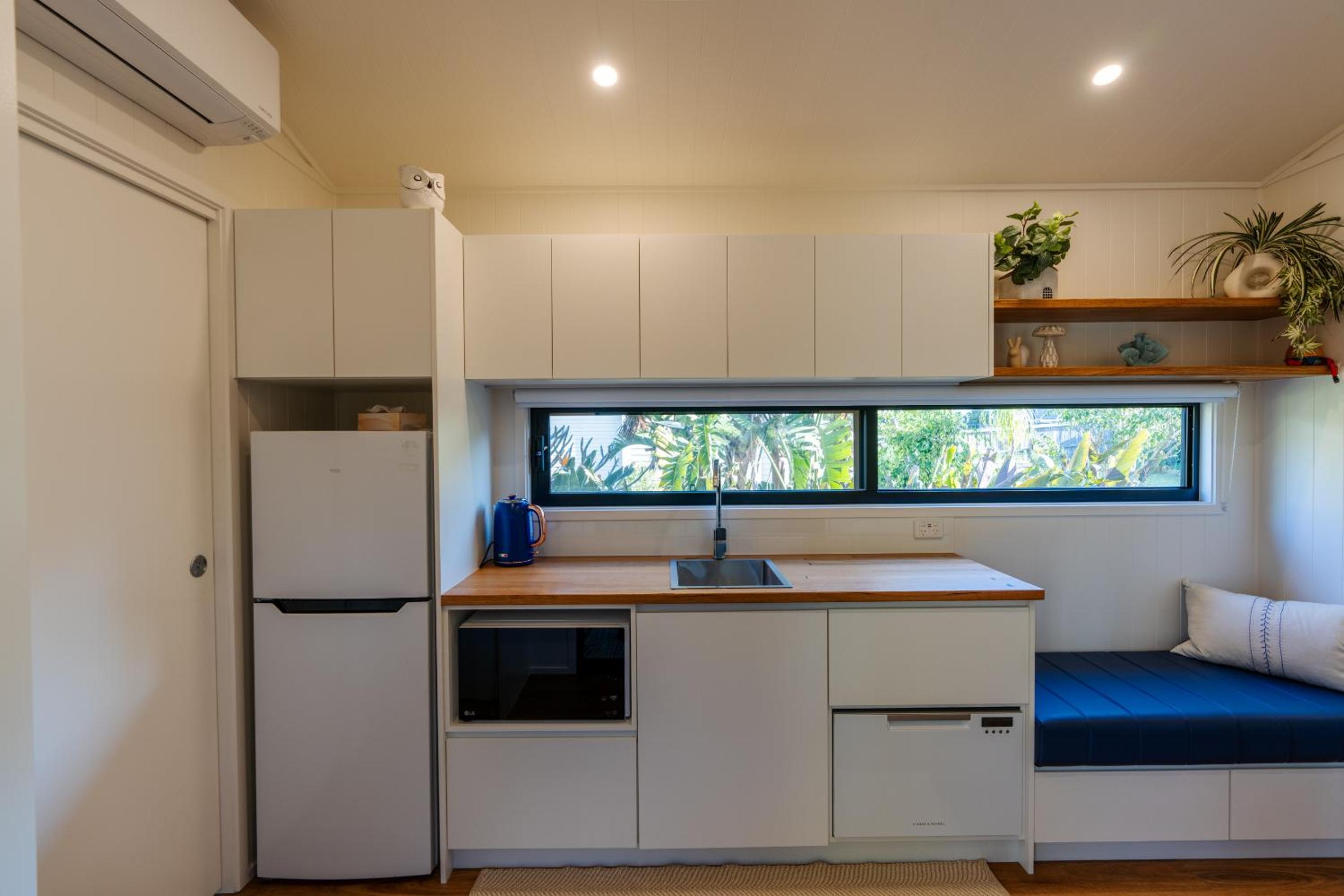One-Bedroom House photo 2