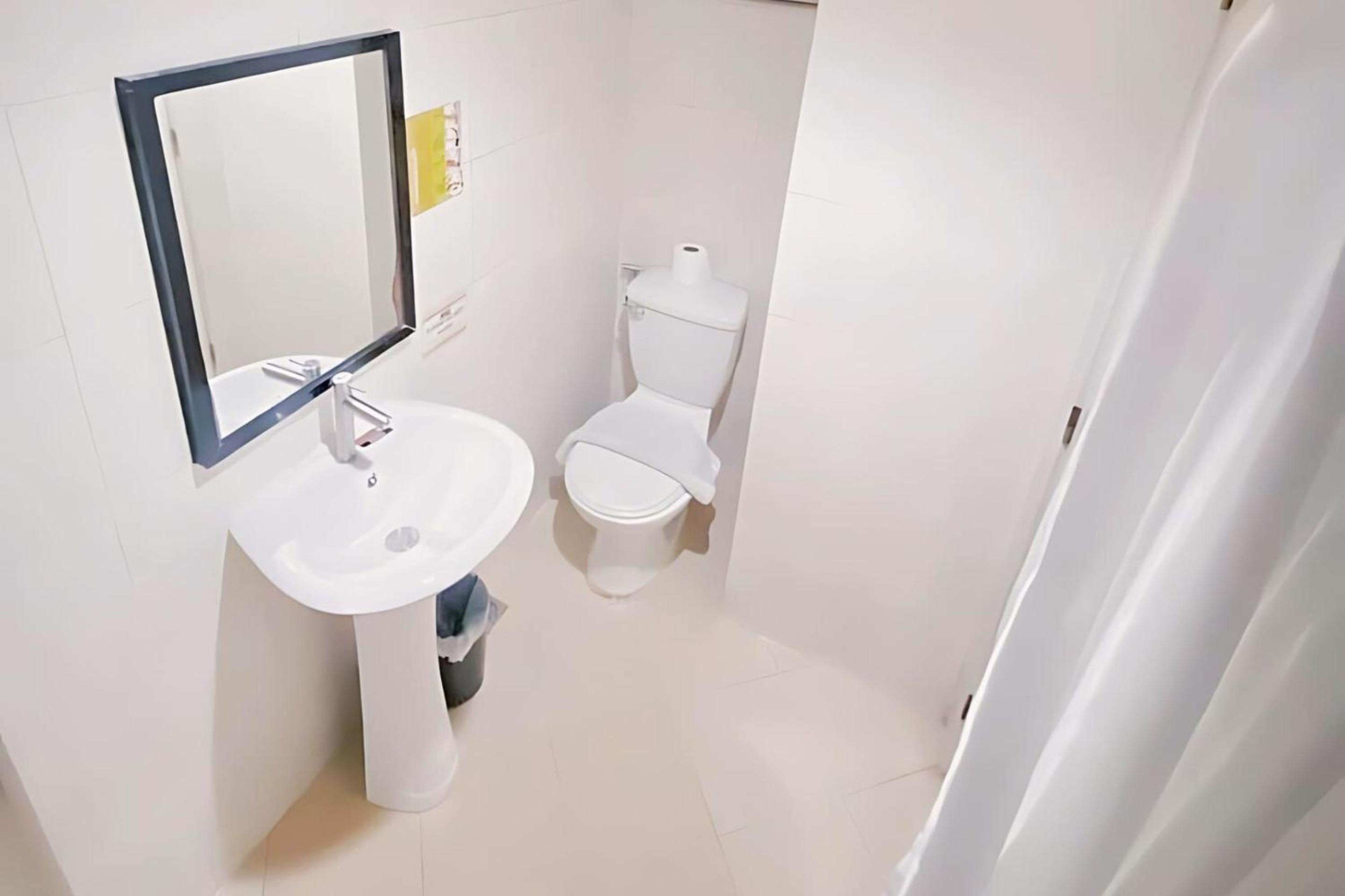 Deluxe Queen Room - Photo 4