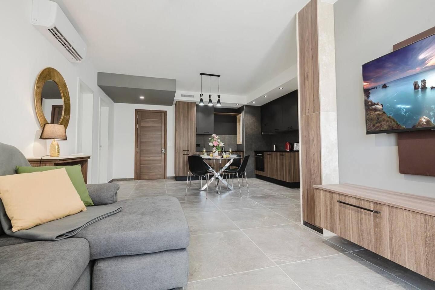 Single Room with Terrace