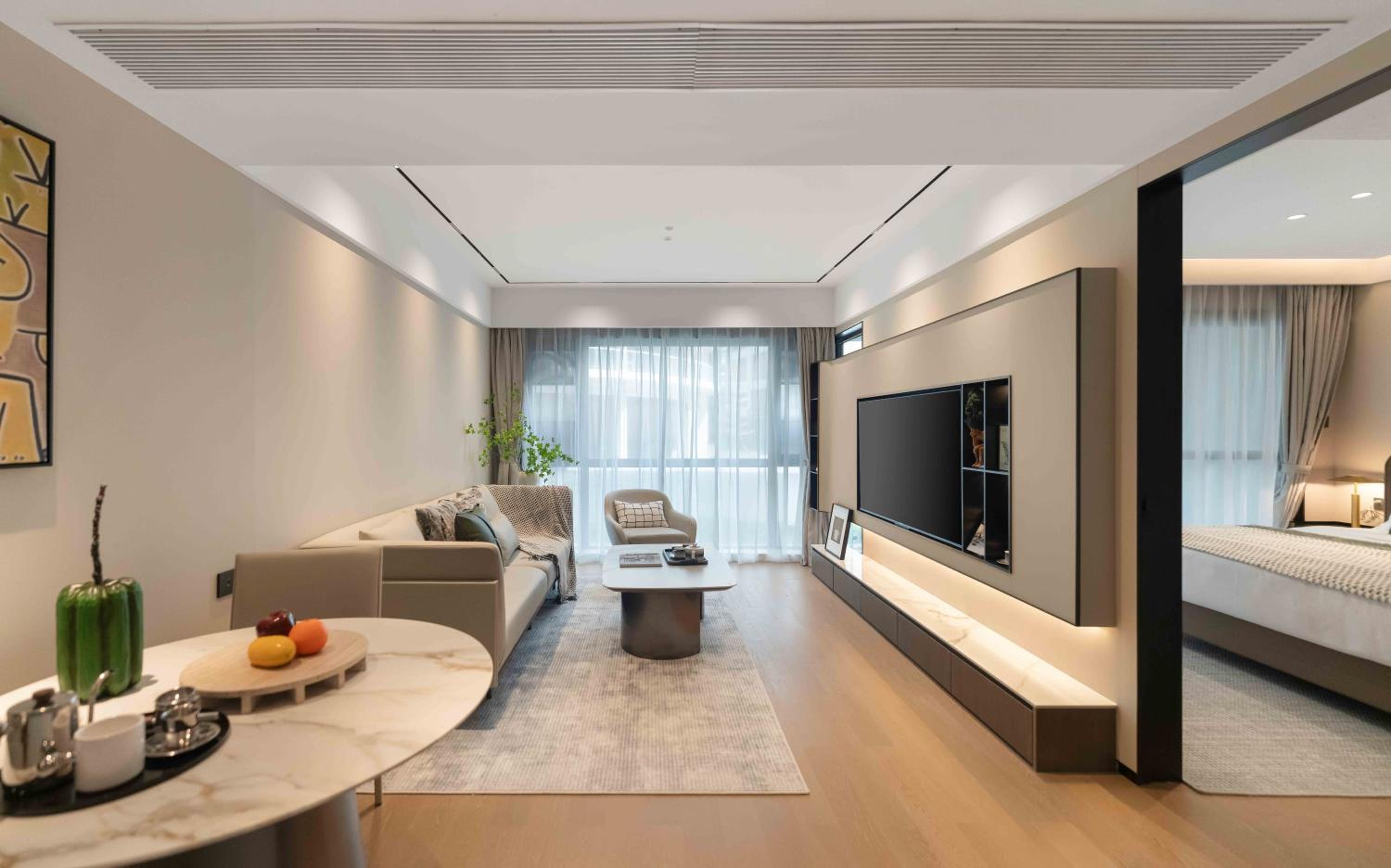 Deluxe One-Bedroom Apartment