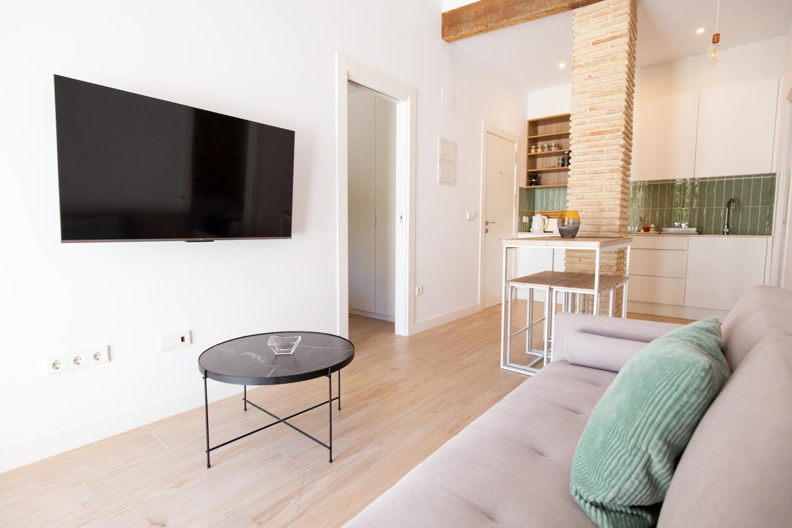 Apartment with Terrace photo 2