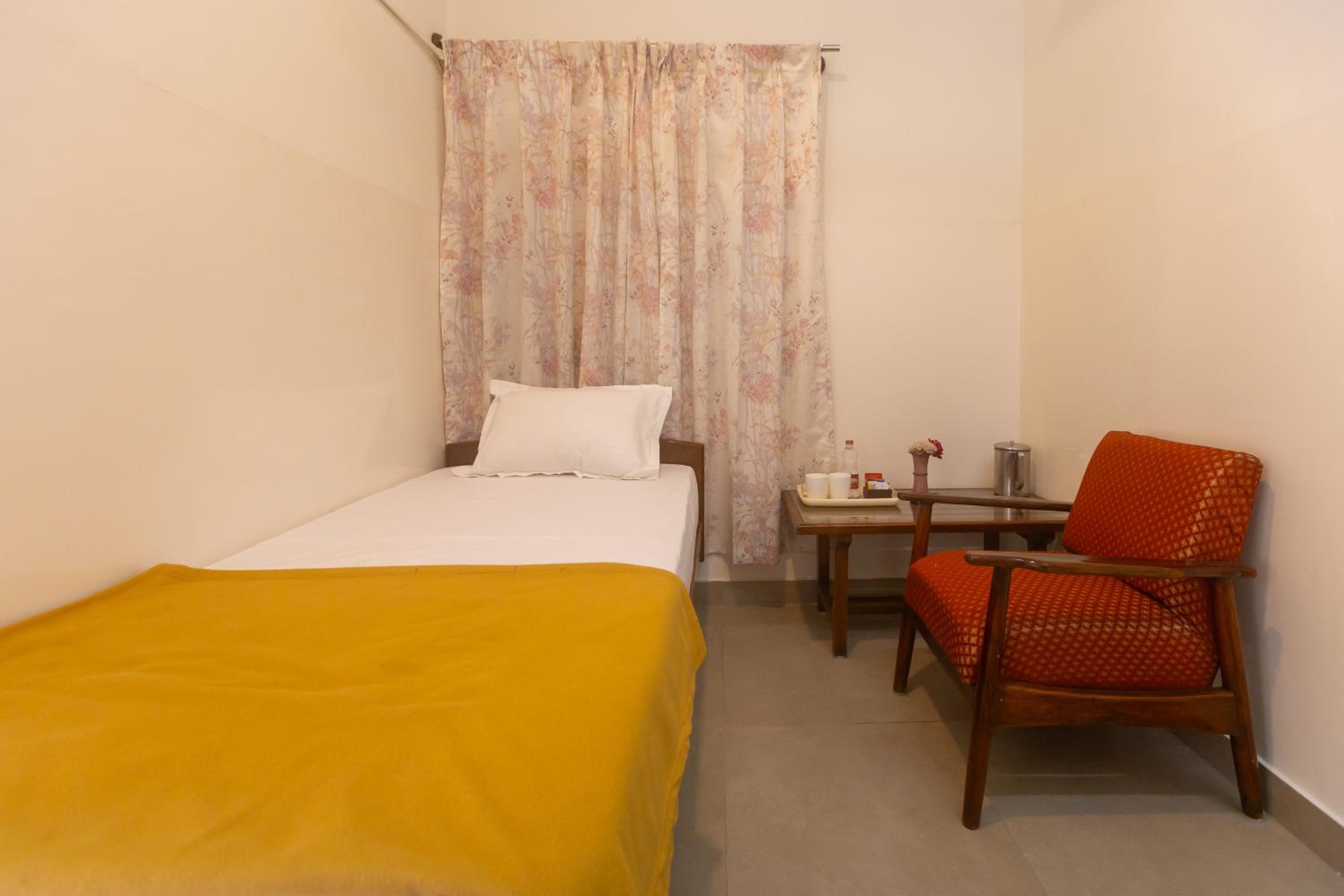 Economy Single Room