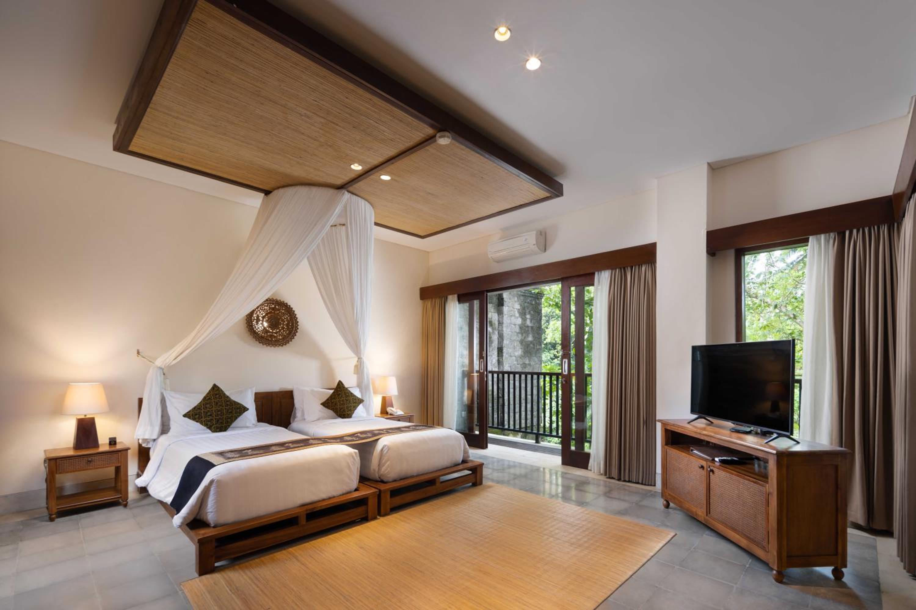 Visesa Forest Suite with Private Jacuzzi
