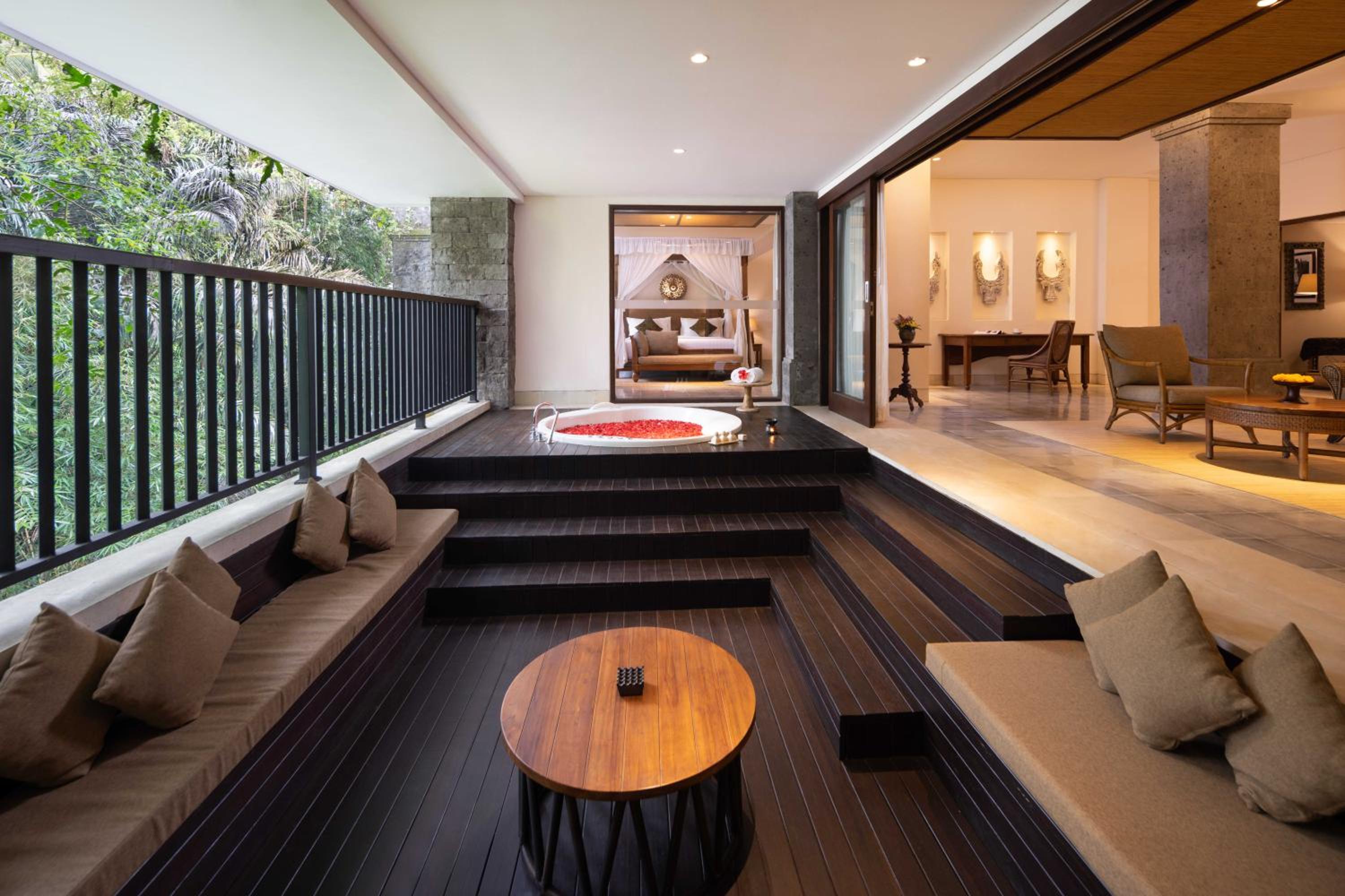 Visesa Forest Suite with Private Jacuzzi thumbnail 5