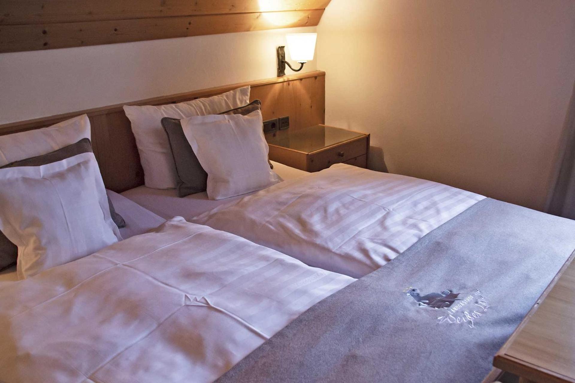 Standard Double Room - Photo 10
