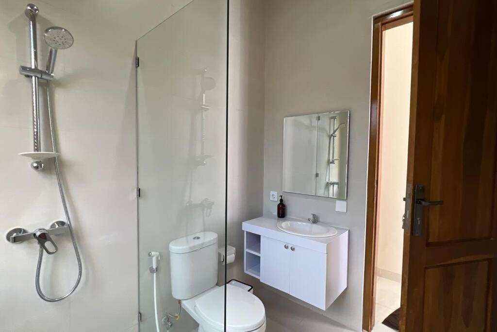 Three-Bedroom Villa photo 2
