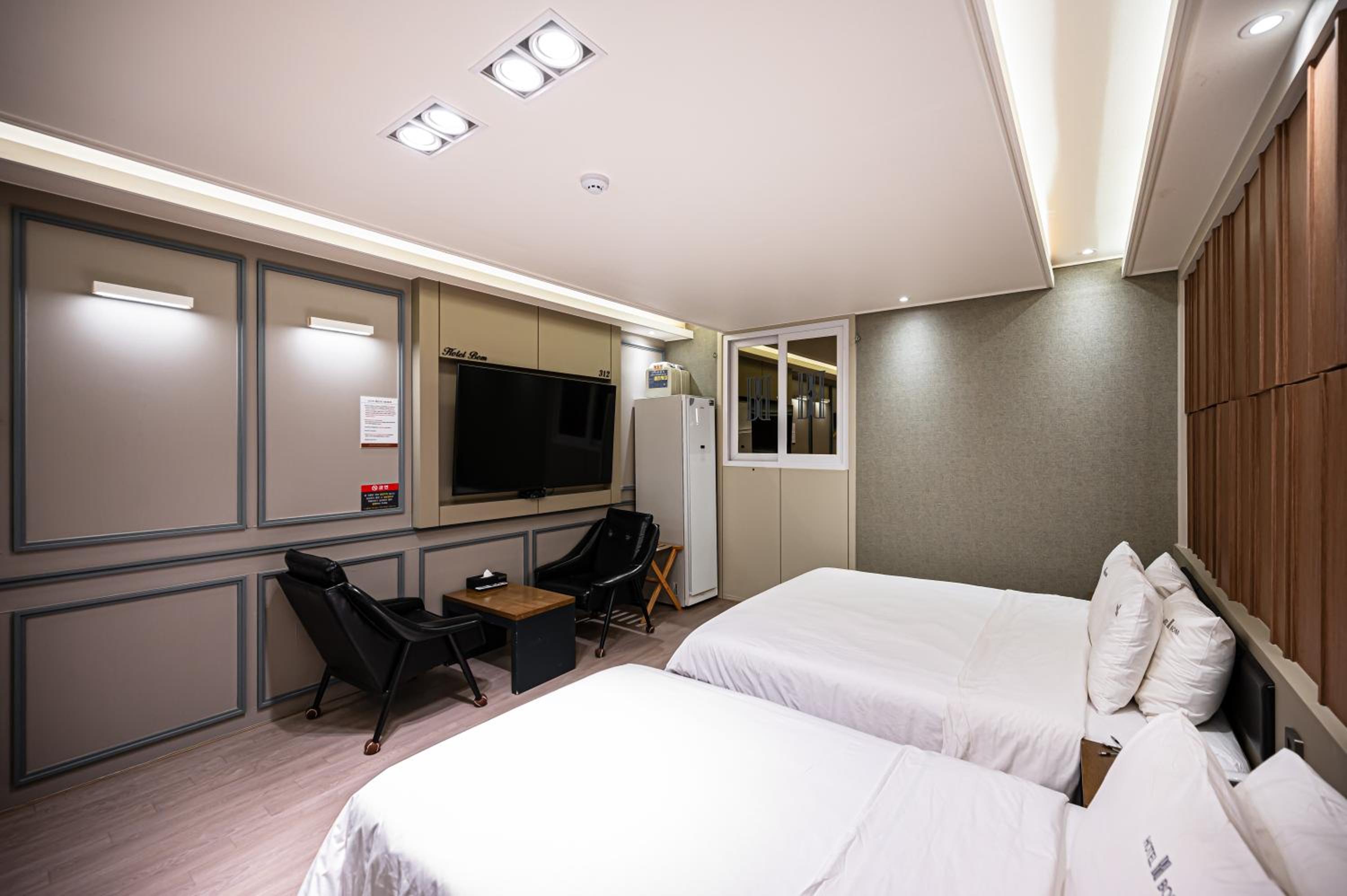 Double Room 3 - Photo 5