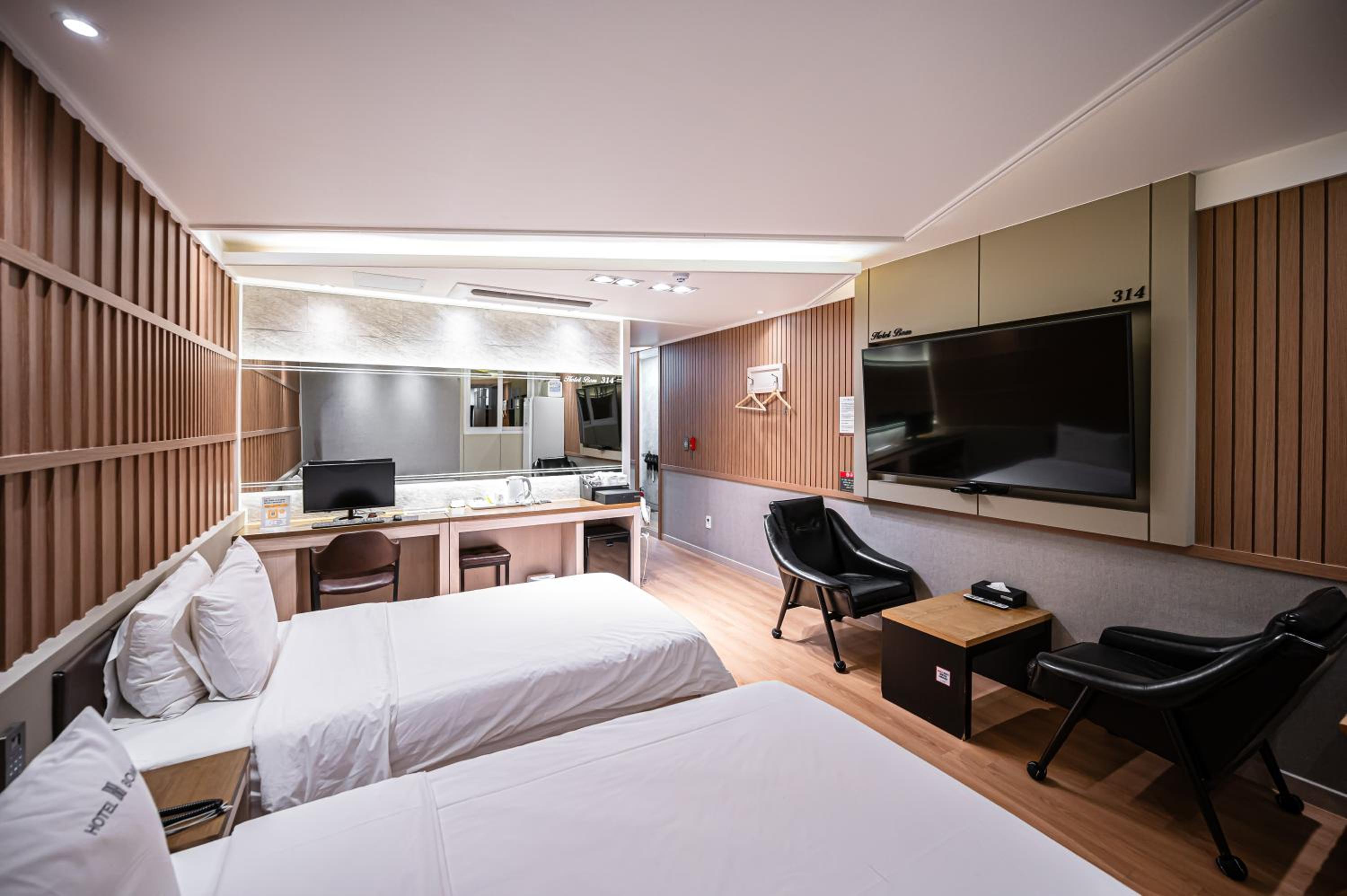 Double Room 3 - Photo 6