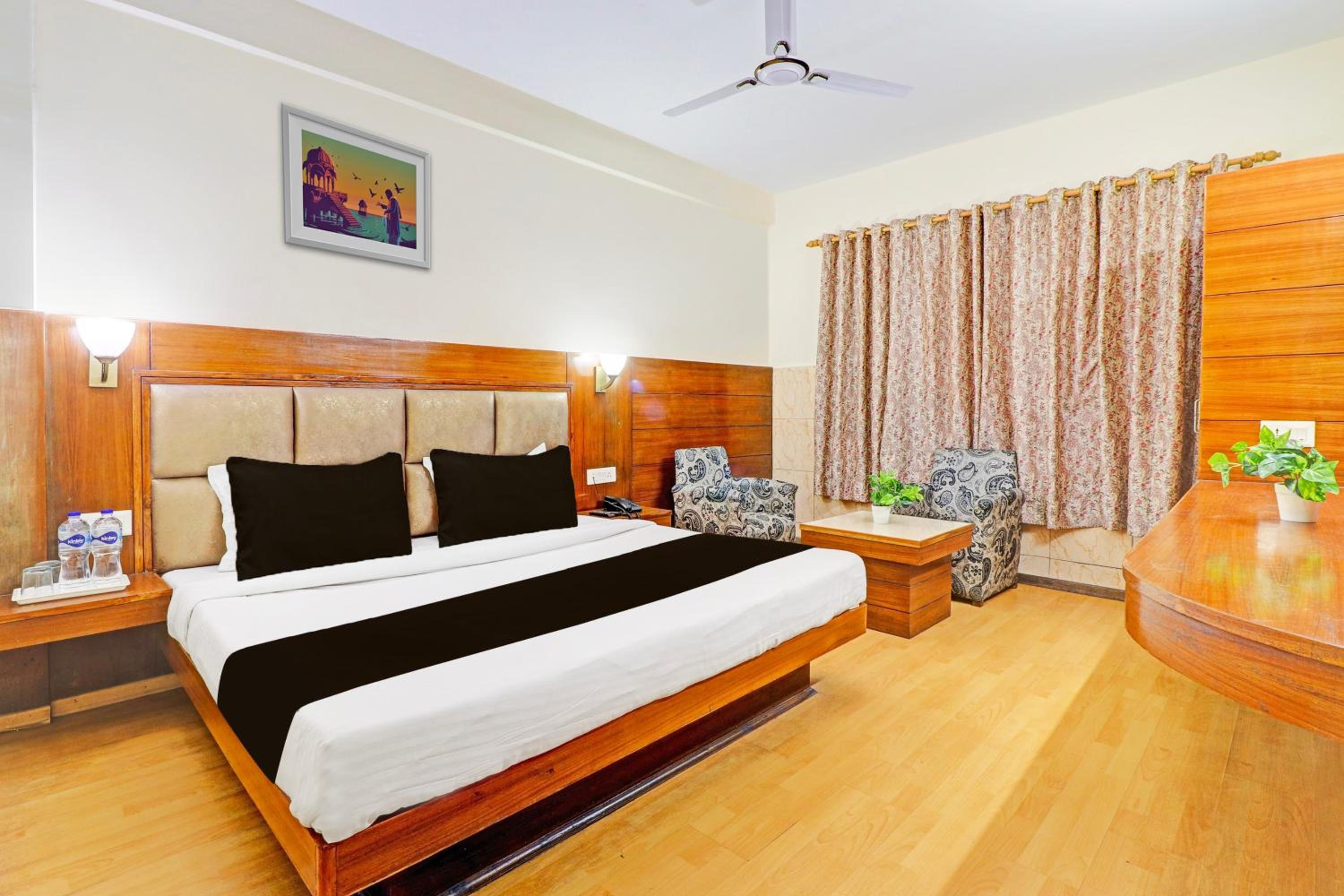 Classic Triple Room - Photo 6