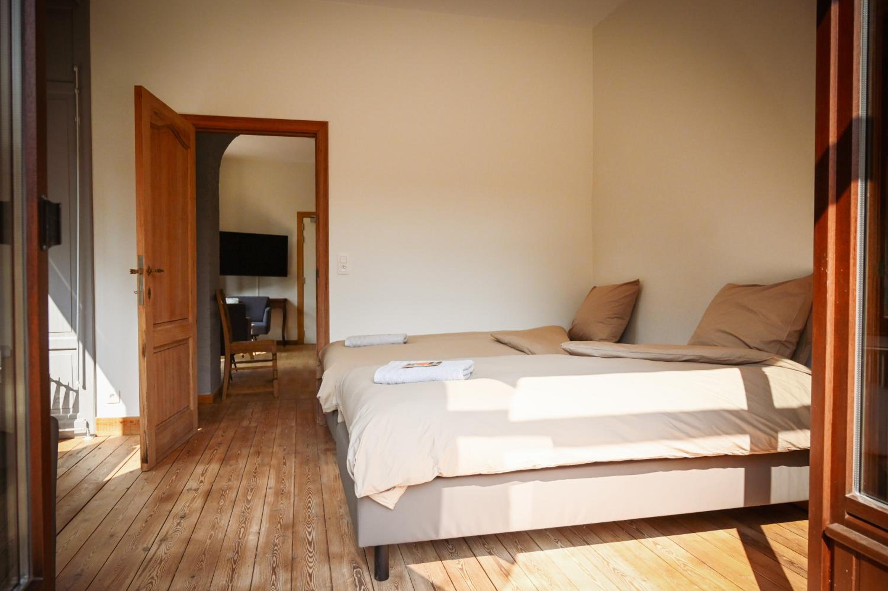 Two-Bedroom Apartment with Terrace photo 2