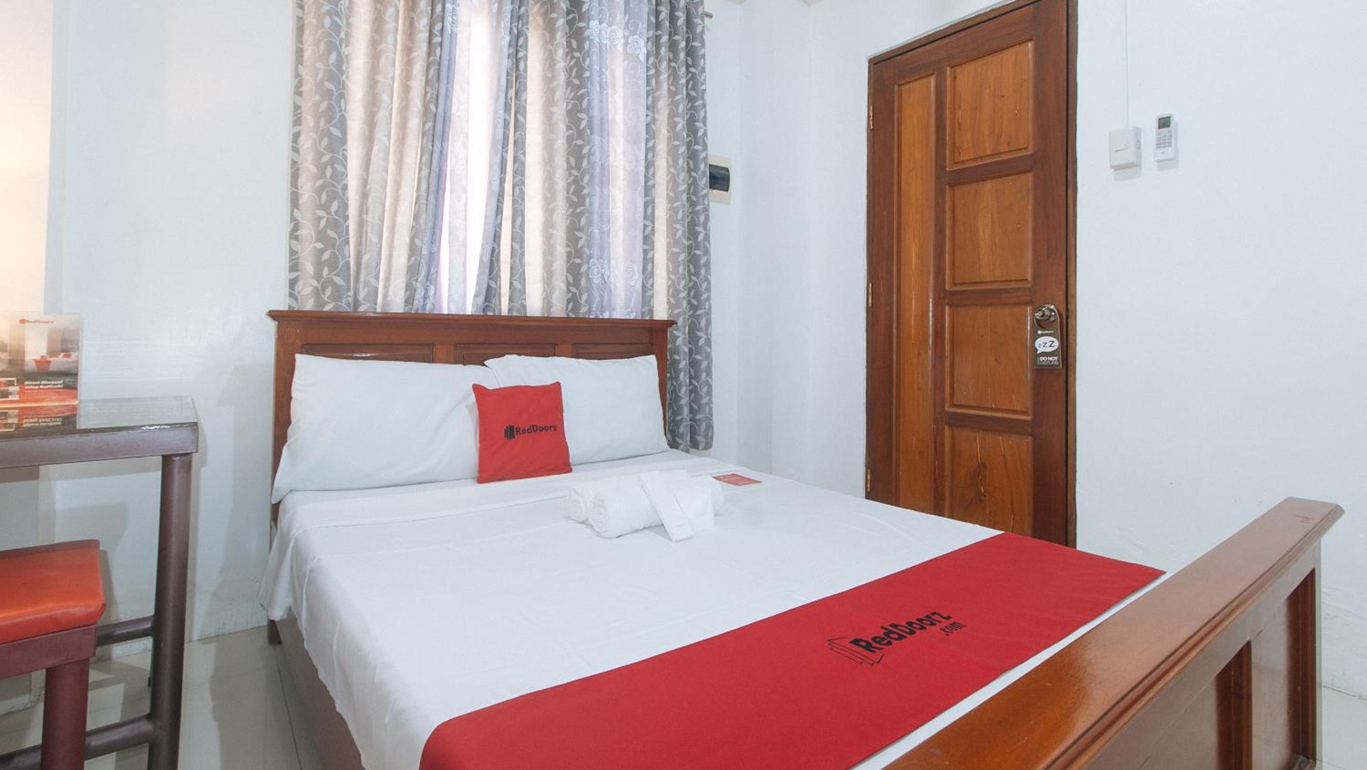 Double Room - Photo 6
