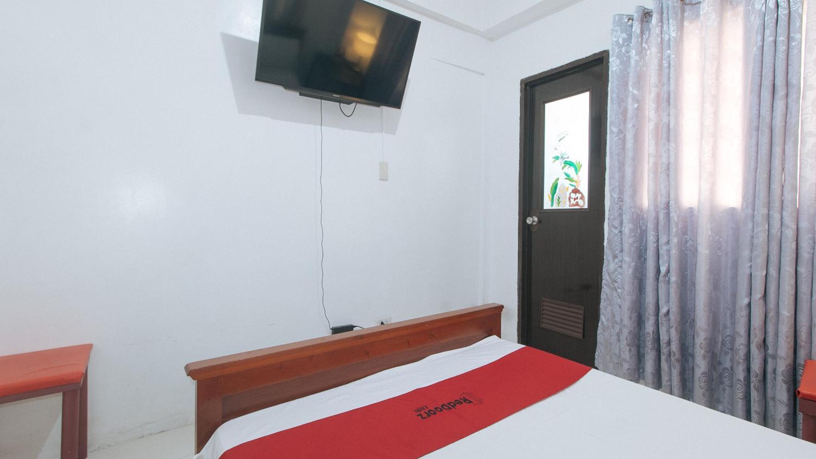 Double Room - Photo 8