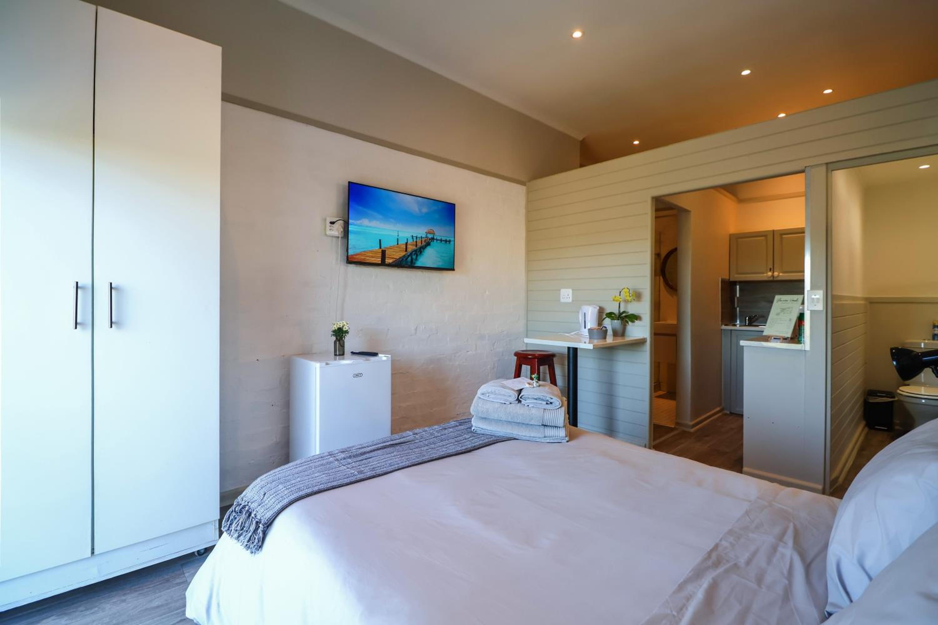 Studio with Sea View - Photo 7