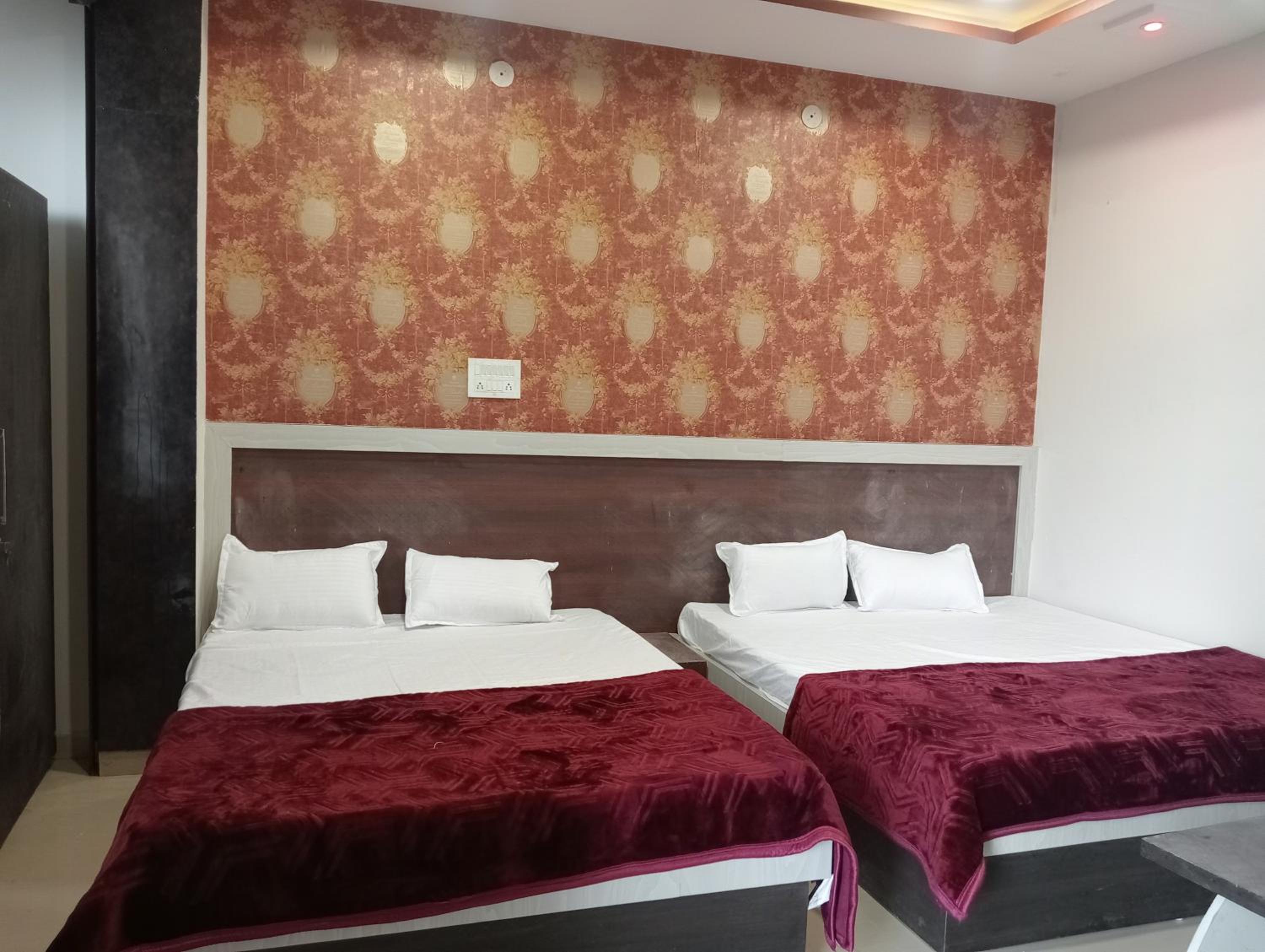 Deluxe Quadruple Room photo 3