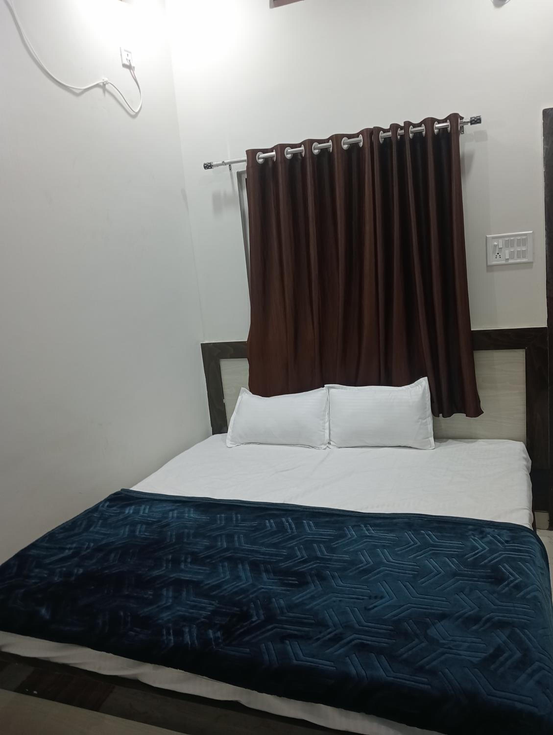 Budget Double Room photo 1