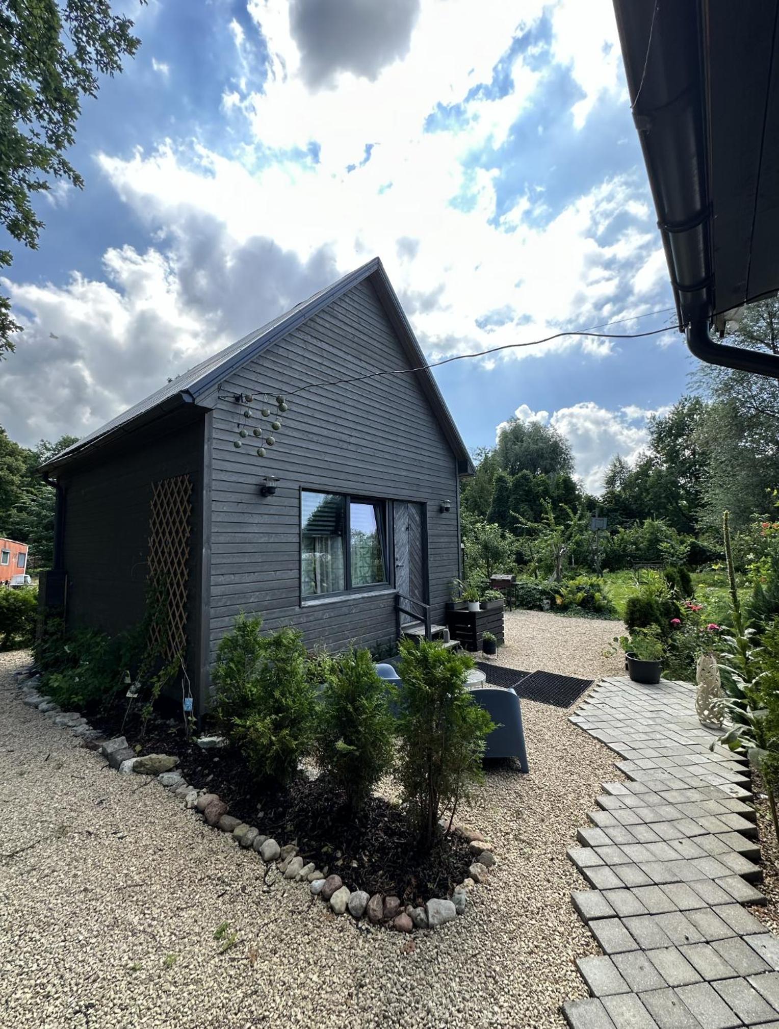 One-Bedroom House - Photo 27