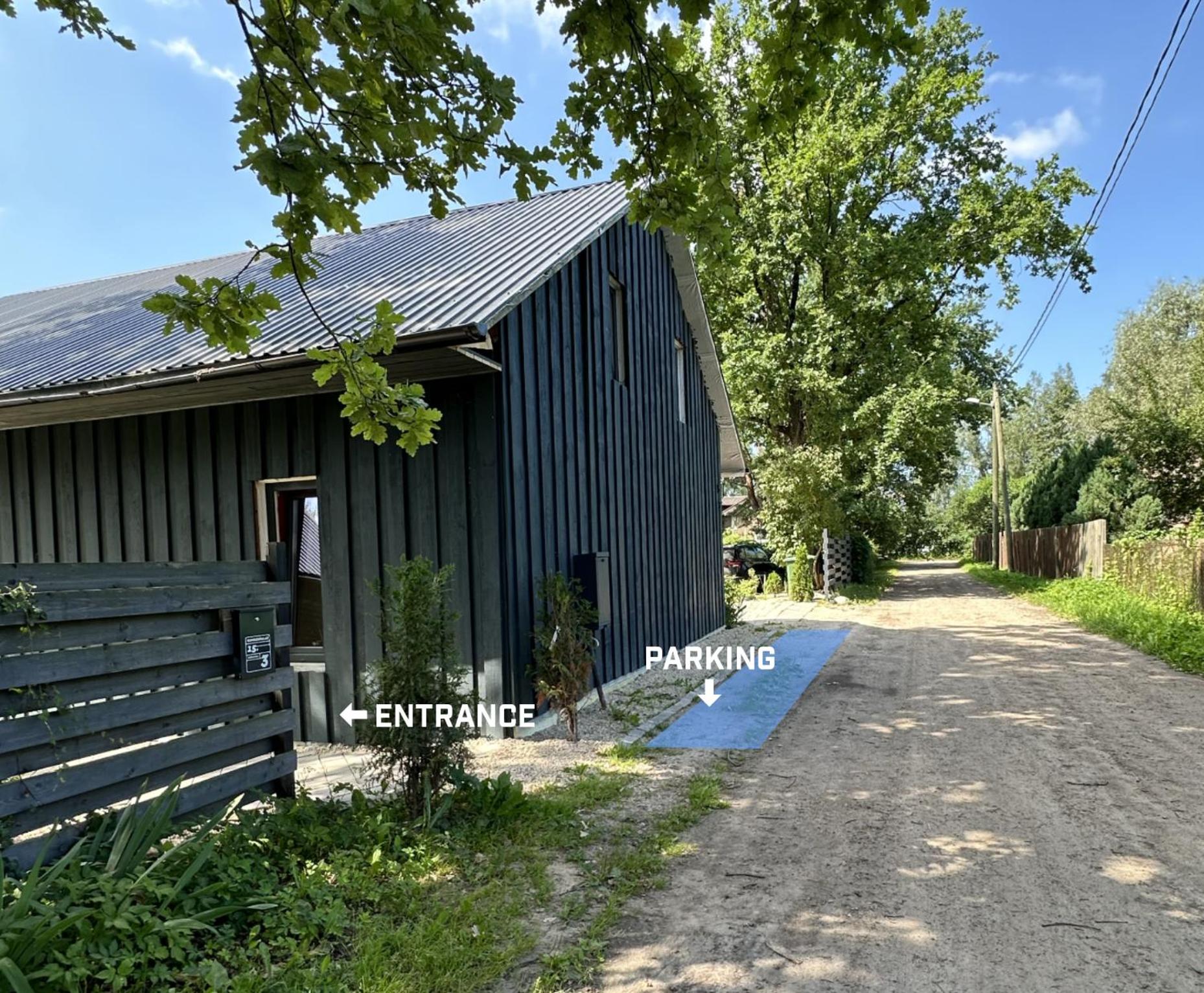 One-Bedroom House - Photo 31