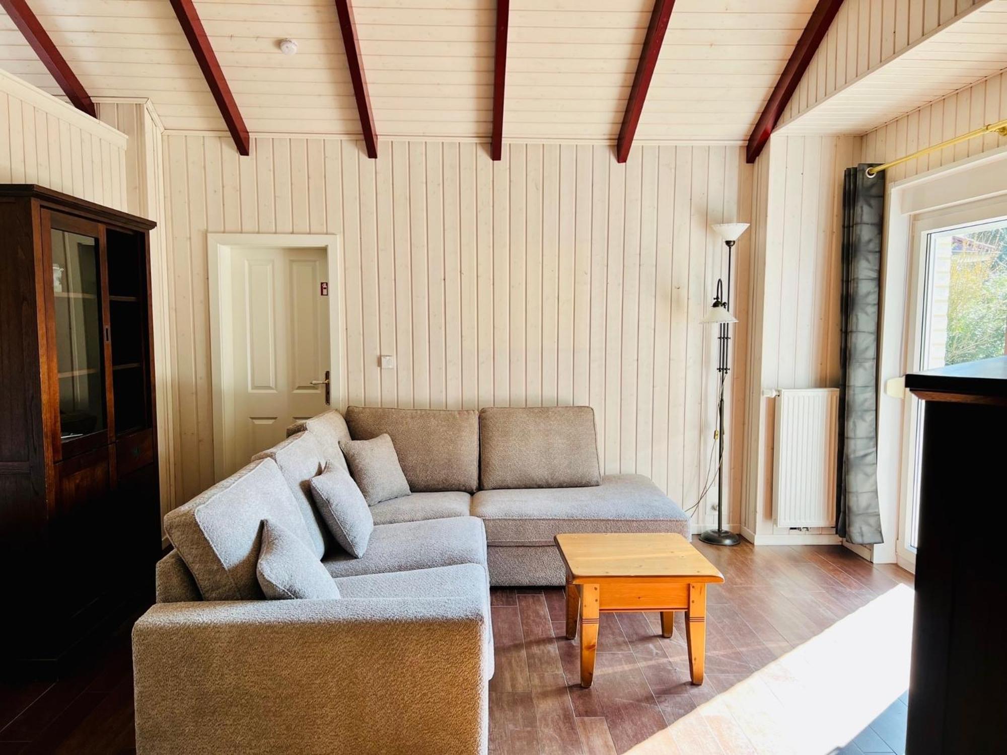 Bungalow photo 1