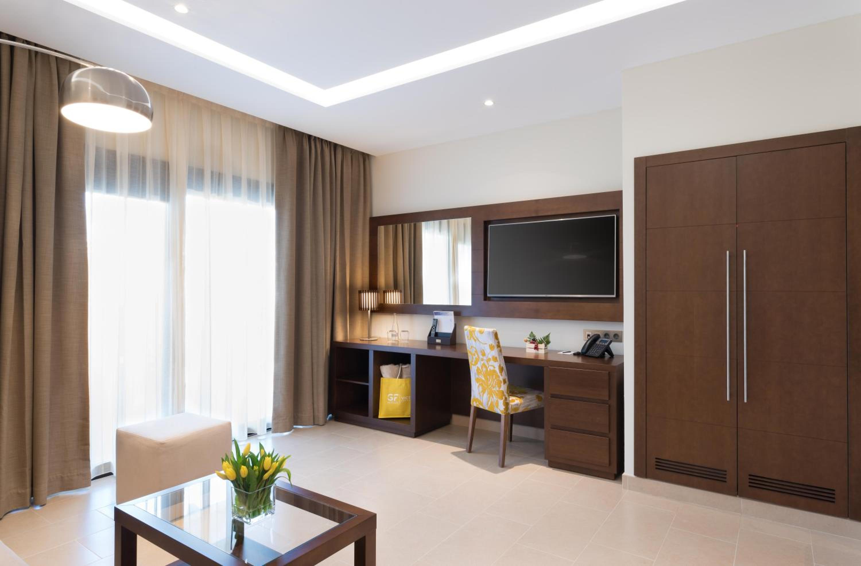 Senior Suite Premium ( 2 Adults + 2 Children) photo 3
