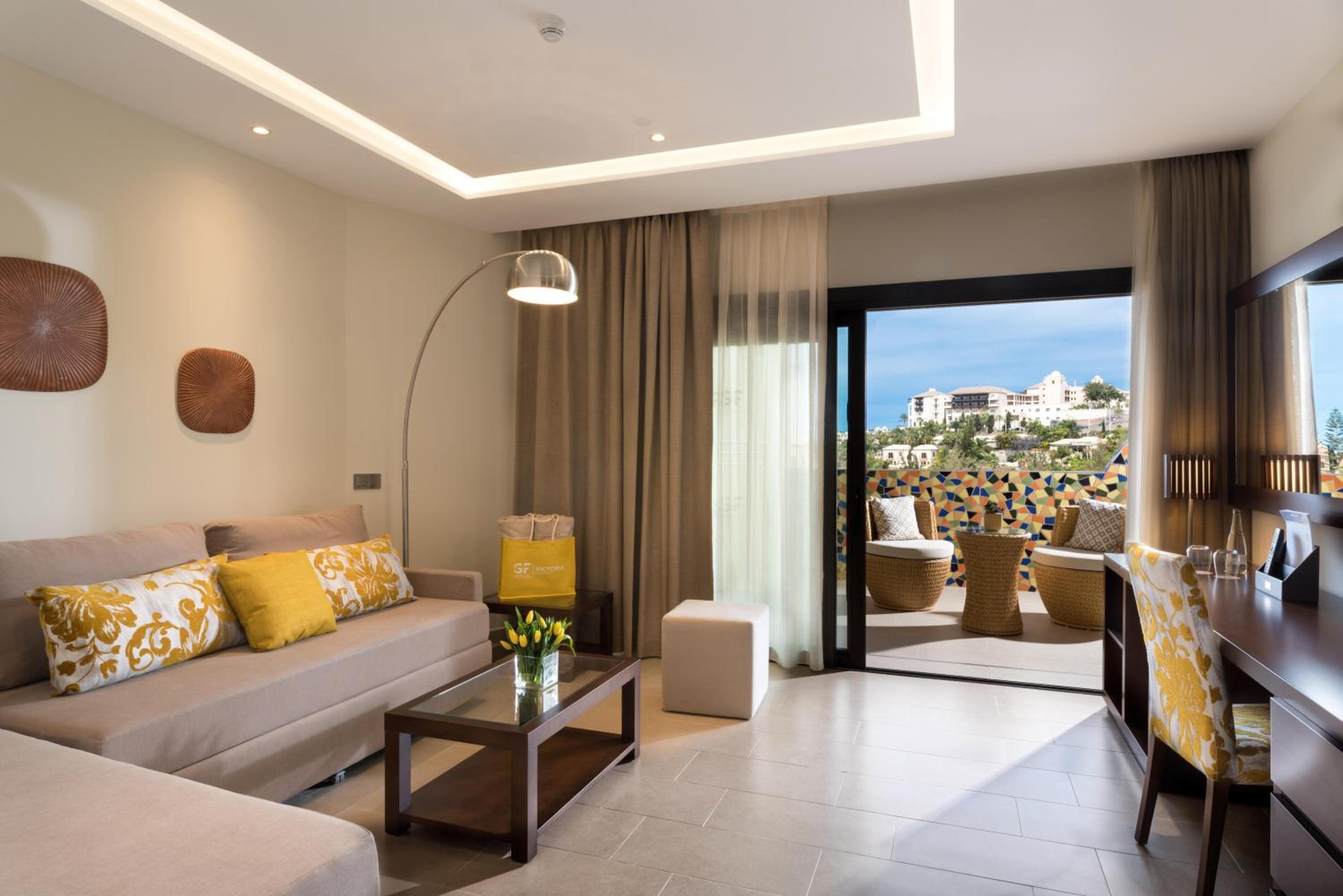 Suite Senior Premium (2 adultos + 1 niño)