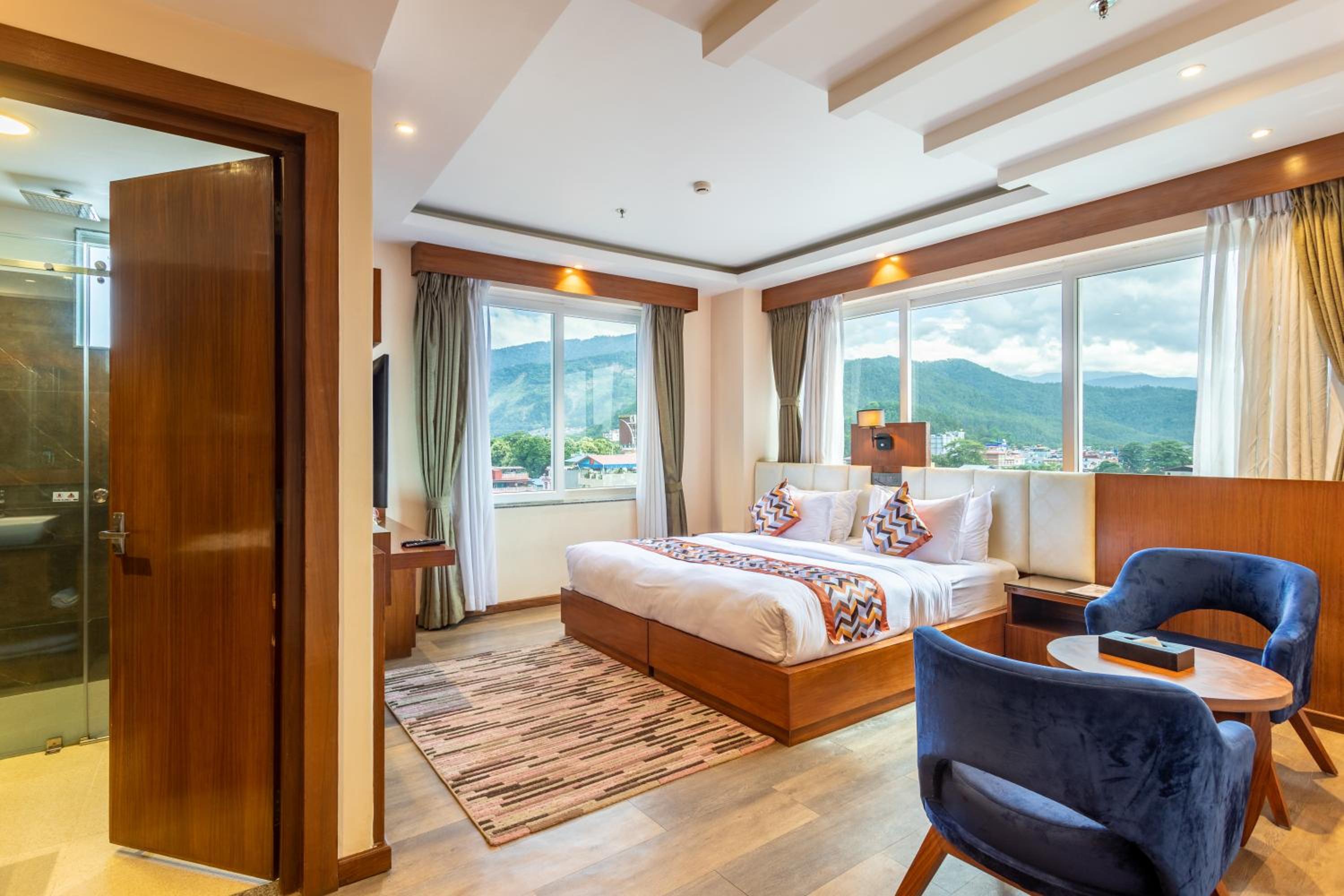 Deluxe Double or Twin Room