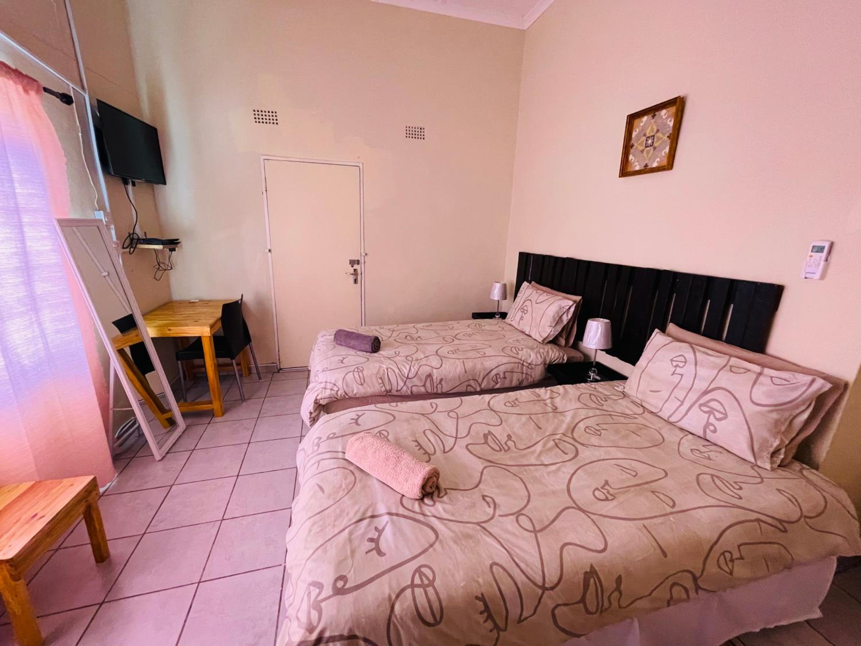 Double or Twin Room photo 1