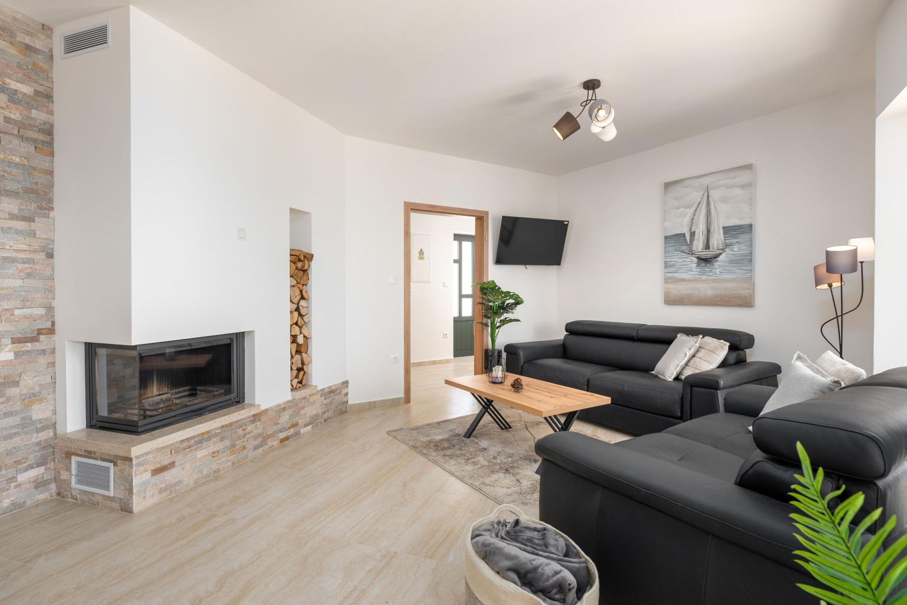 Three-Bedroom House photo 1