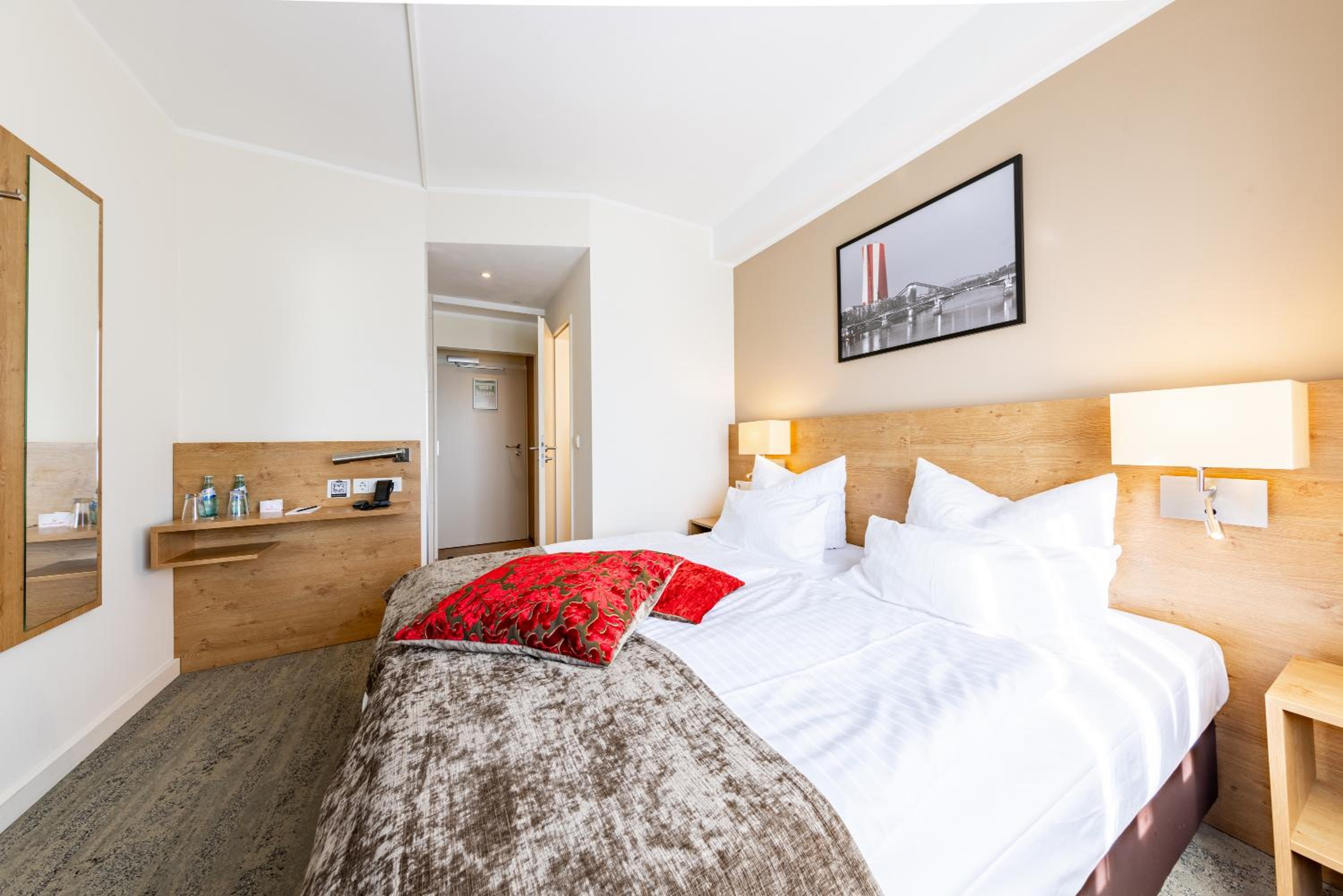 Standard Double Room - Photo 2
