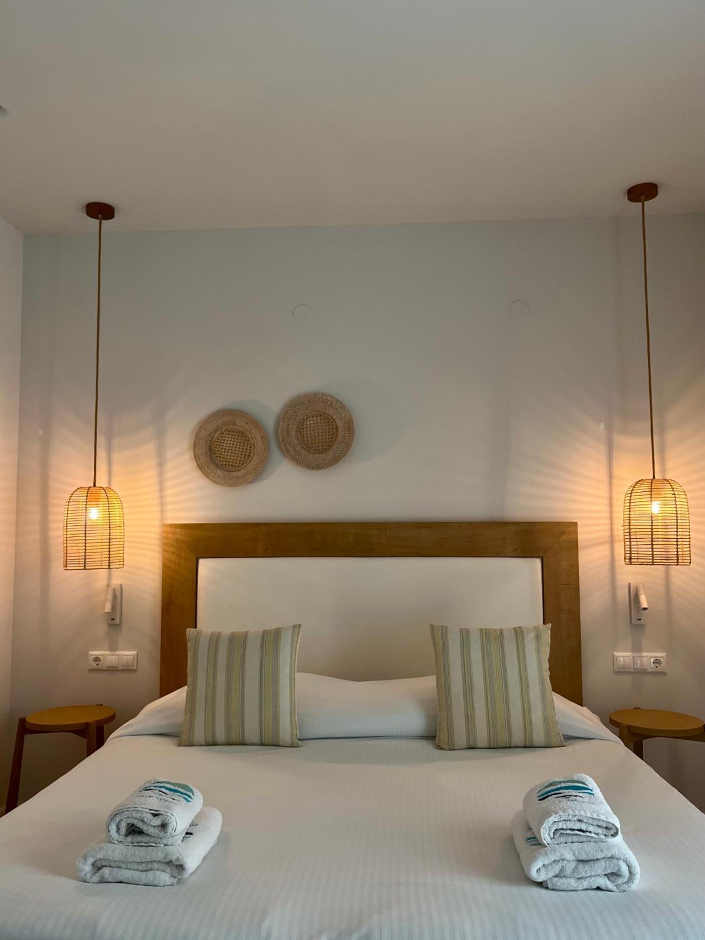 Double or Twin Room with Side Sea View