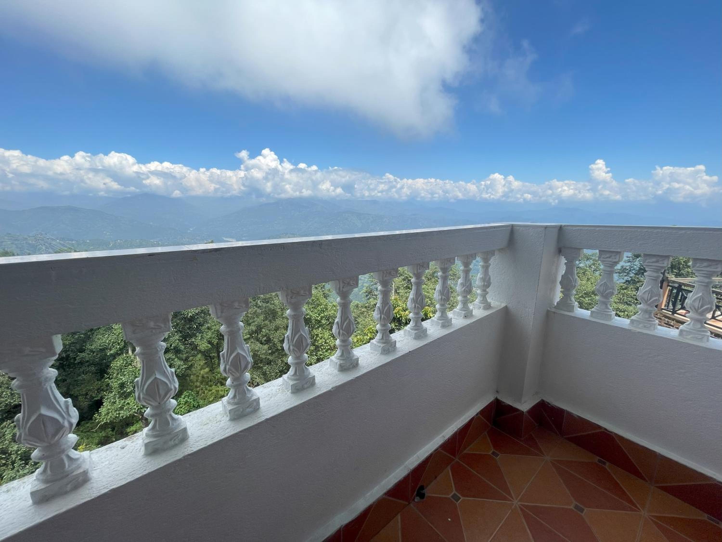 Deluxe Double or Twin Room with Mountain View - Photo 9