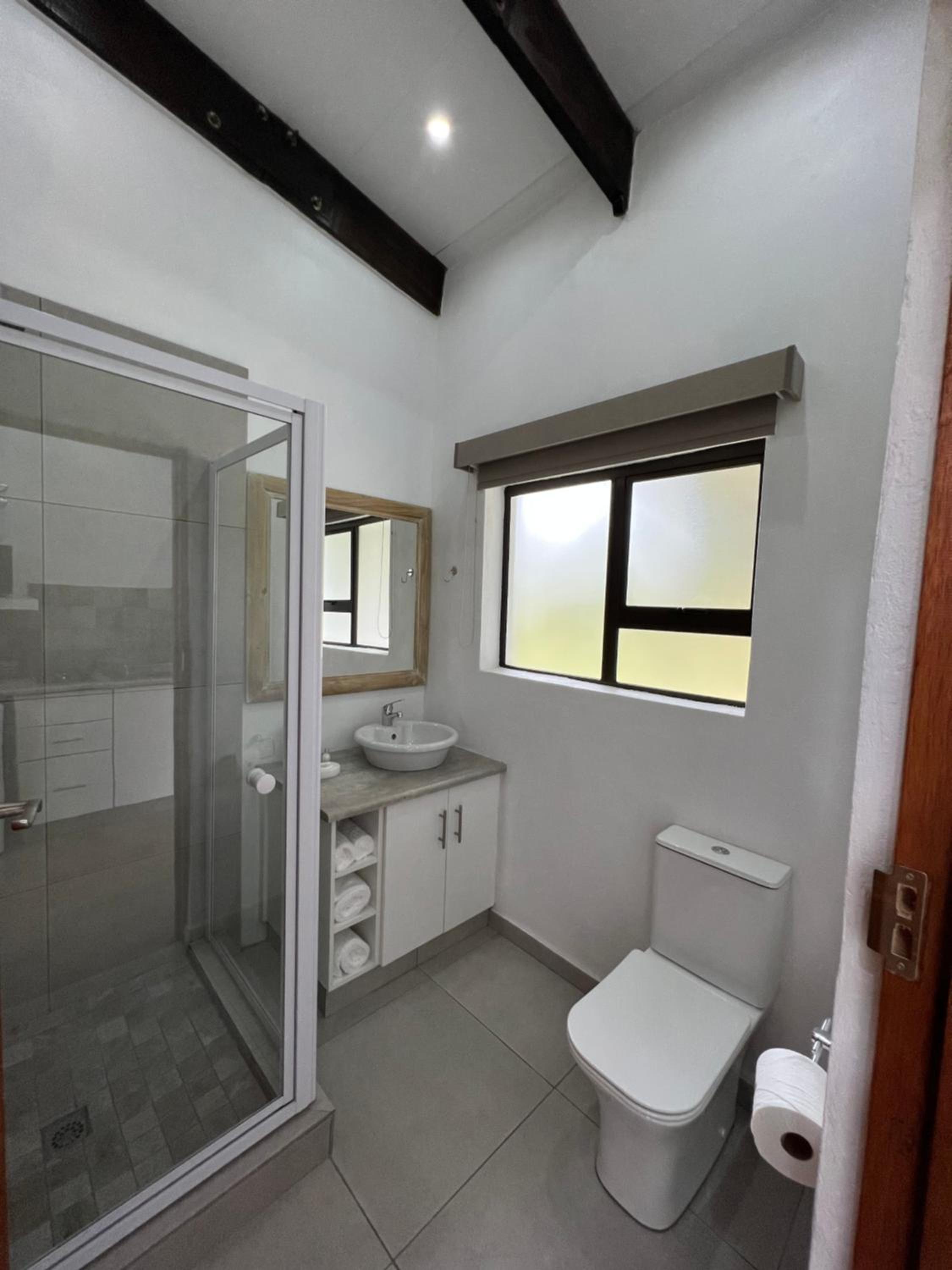 One-Bedroom Villa - Photo 8