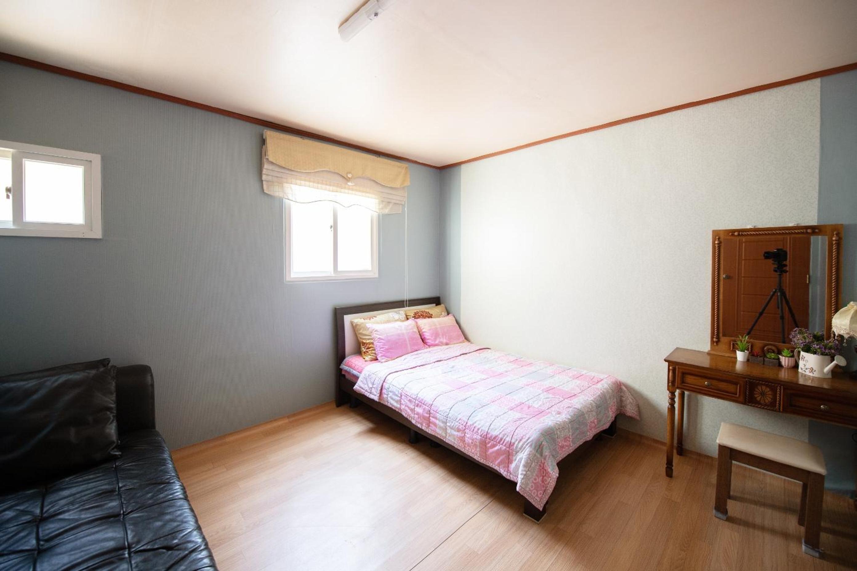 Quadruple Room - Photo 2