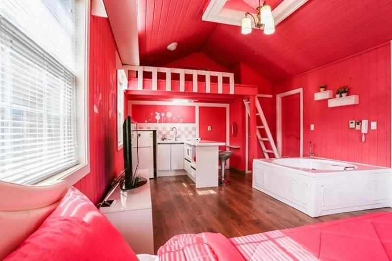 Double Room - Photo 11