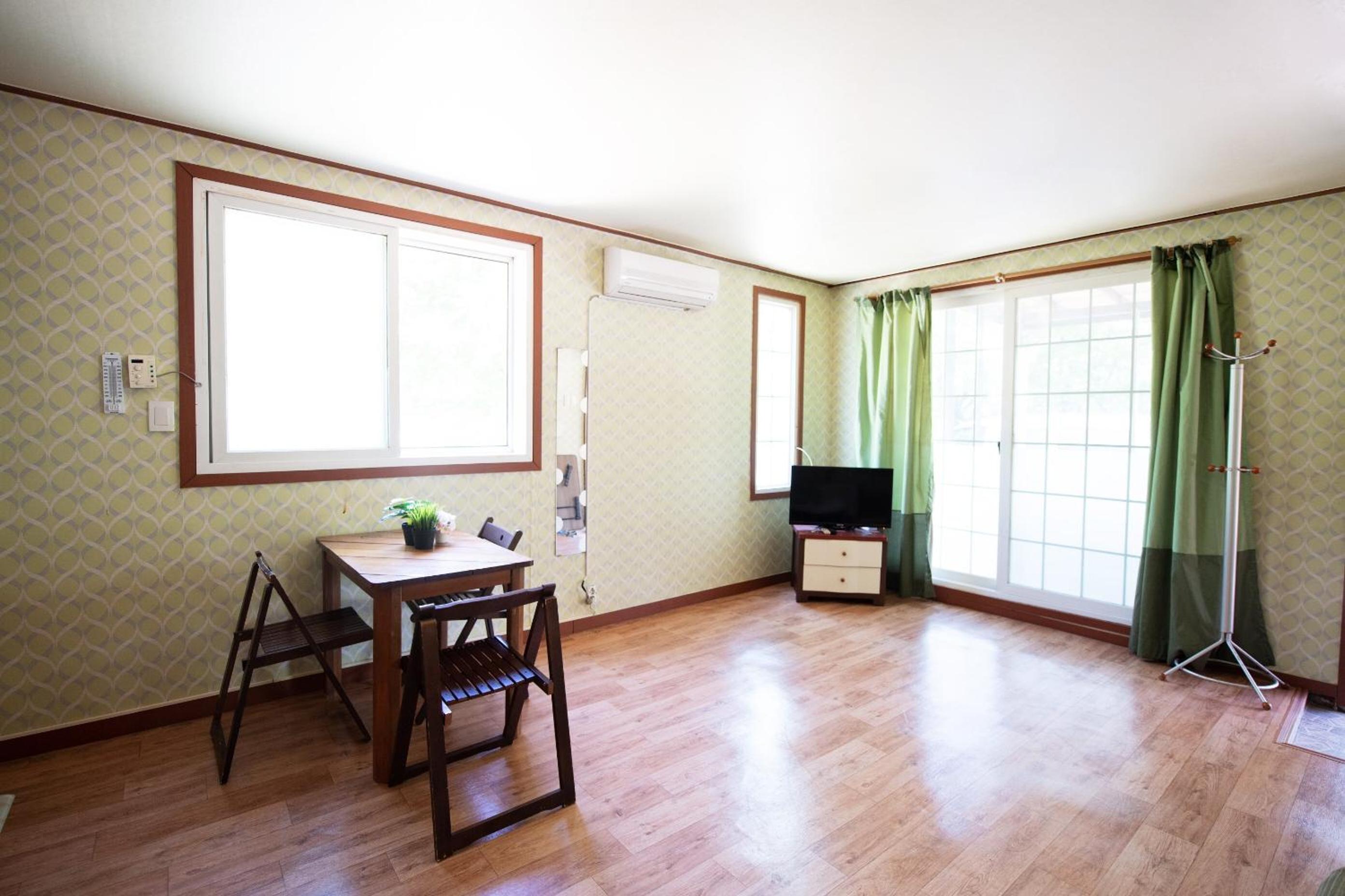 Triple Room - Photo 5
