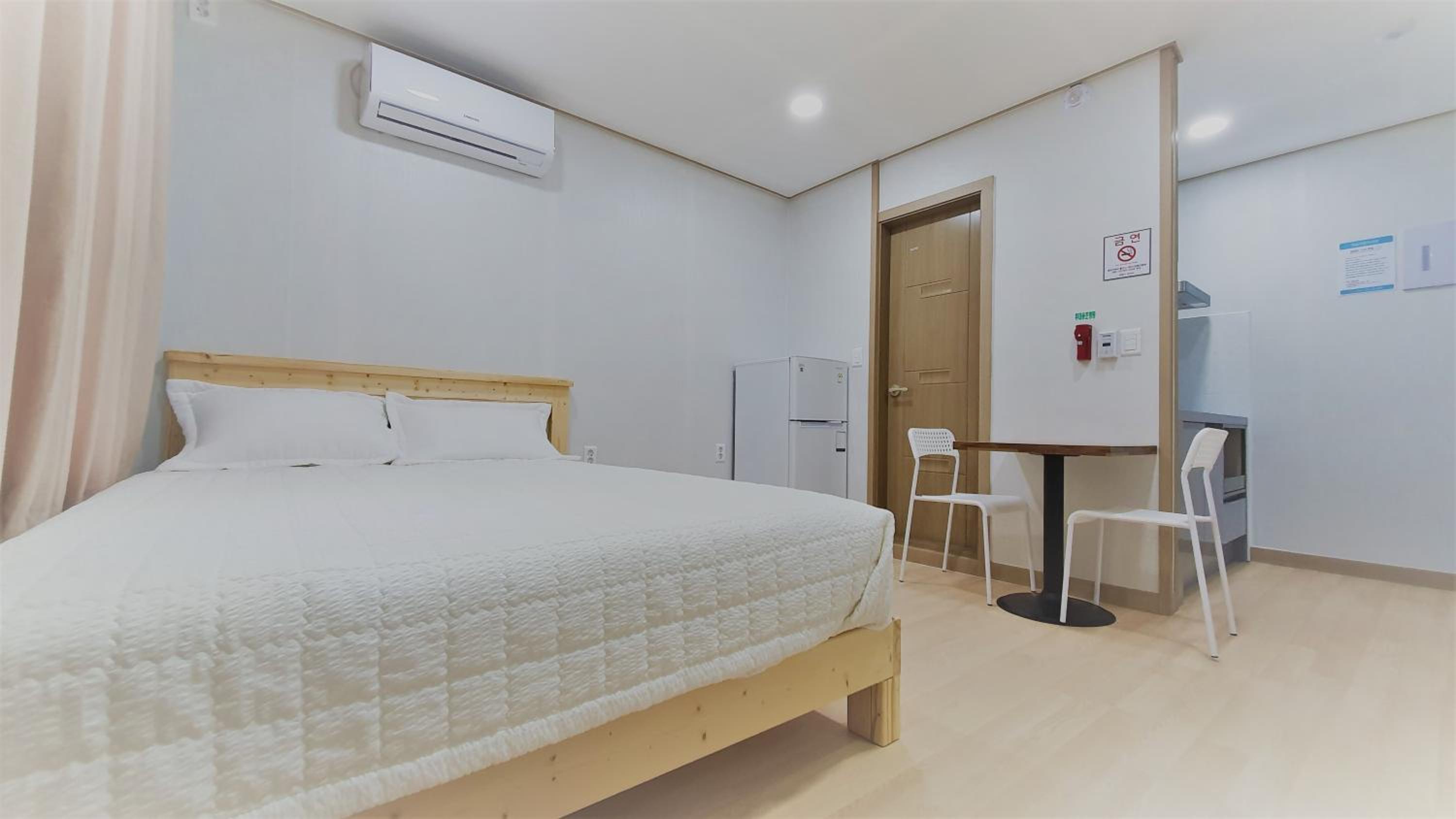 King Room - Photo 1
