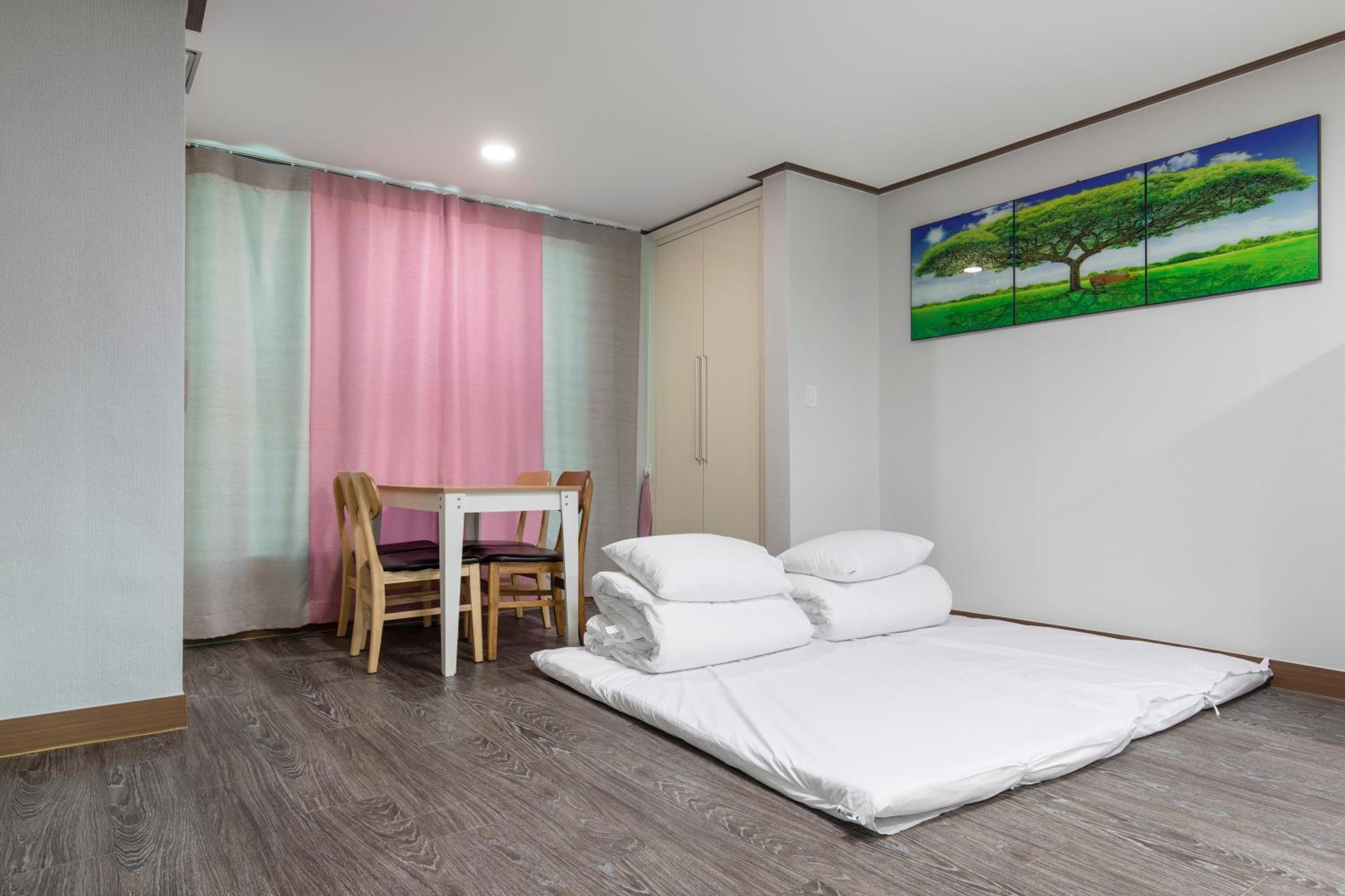 Double Room 4 photo 2