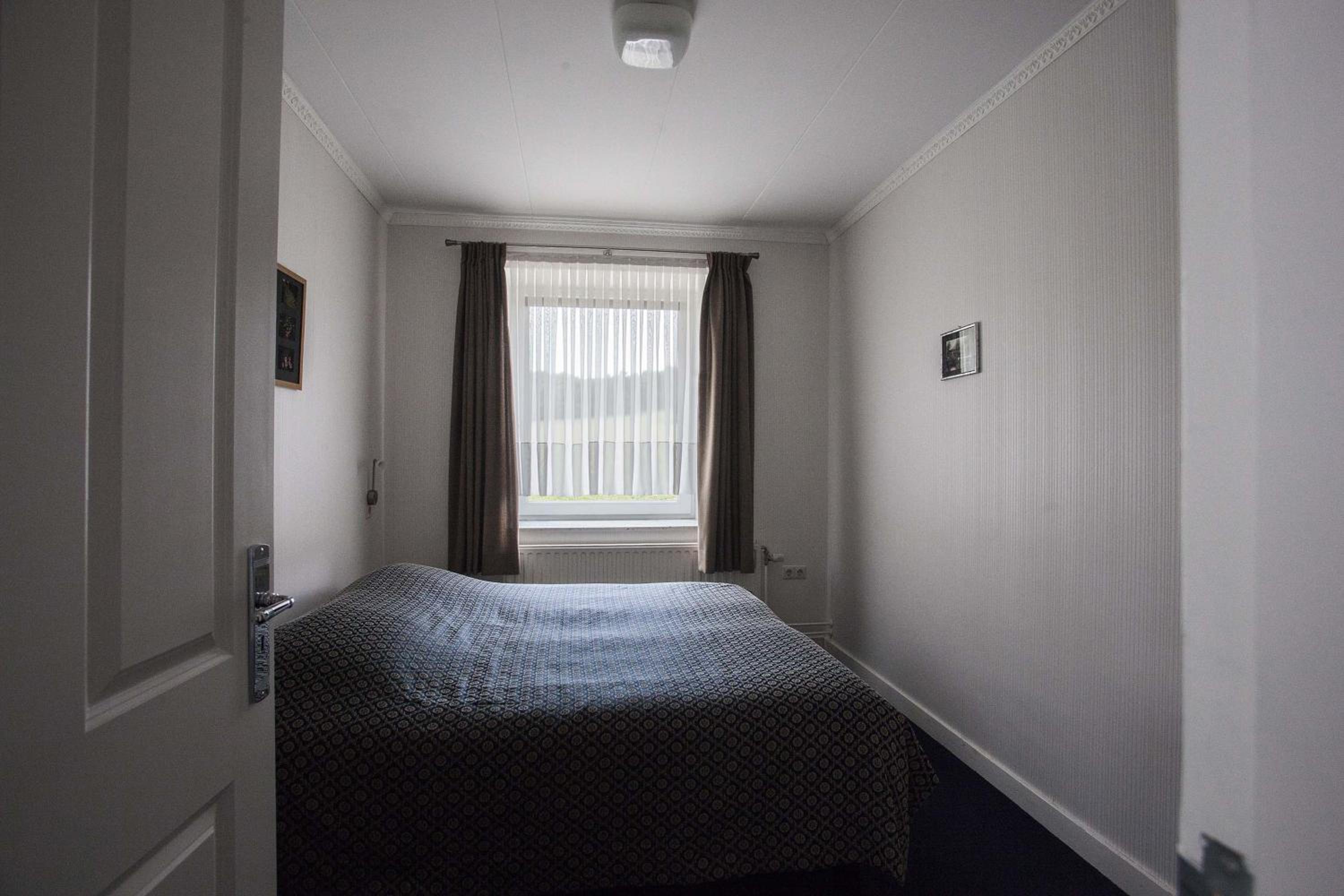 Twin Room - Photo 3