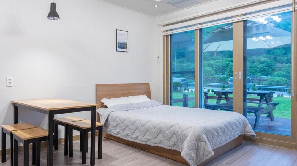 Double Room - Photo 10