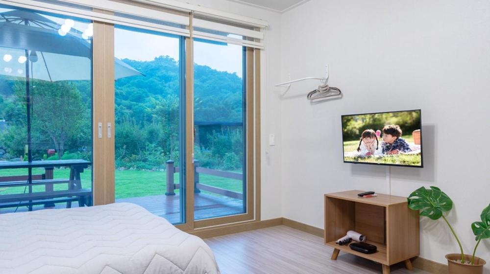 Double Room - Photo 9