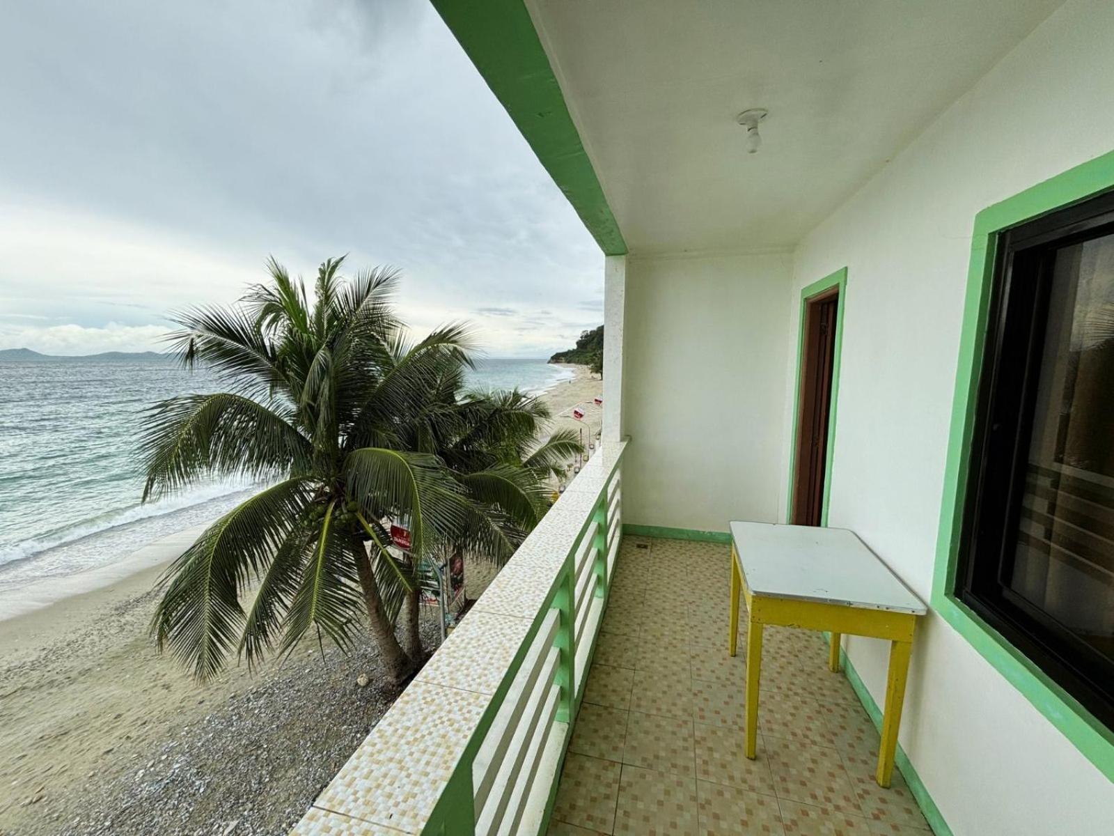 Family Room with Sea View photo 3