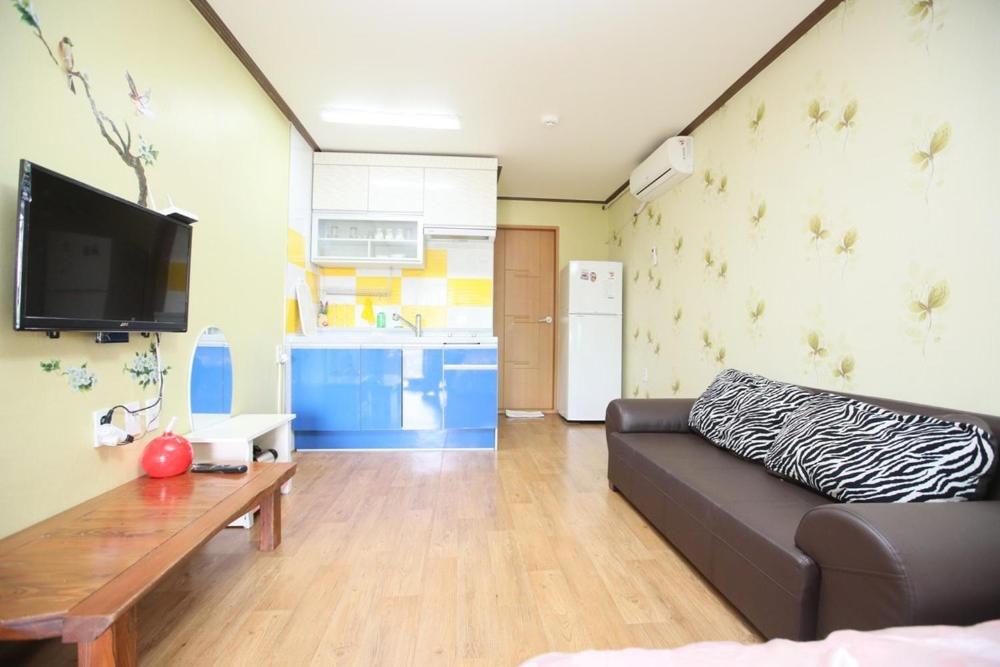 Double Room - Photo 1