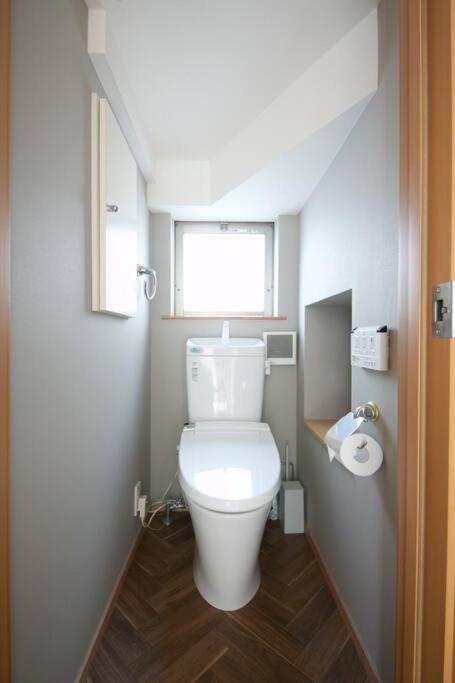 Three-Bedroom Apartment photo 2