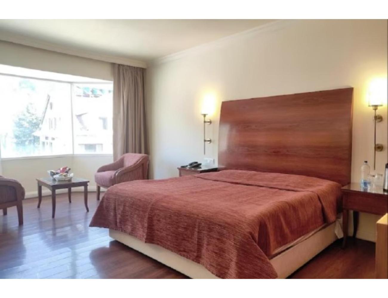 Superior King Room photo 2