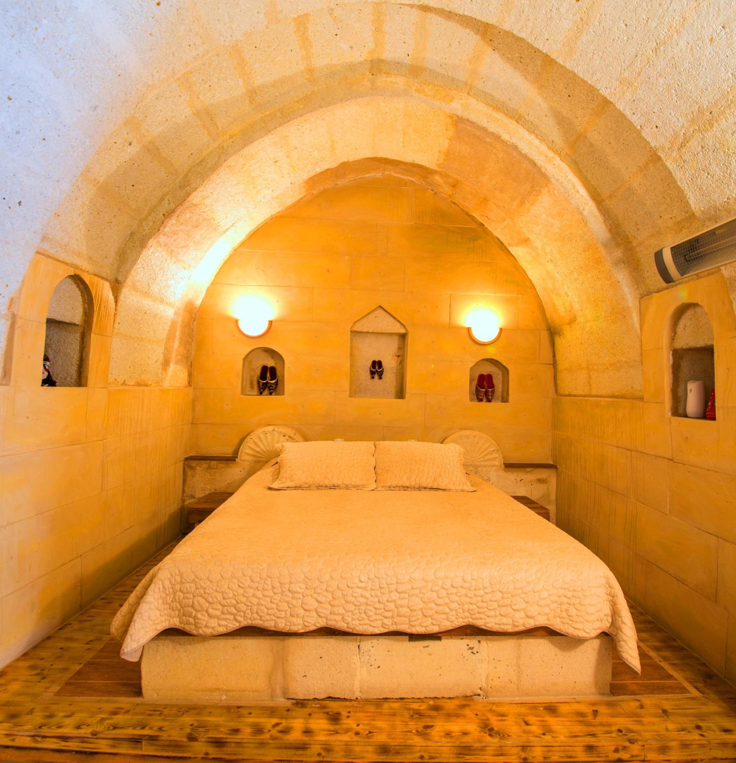 Deluxe Double or Twin Room photo 3