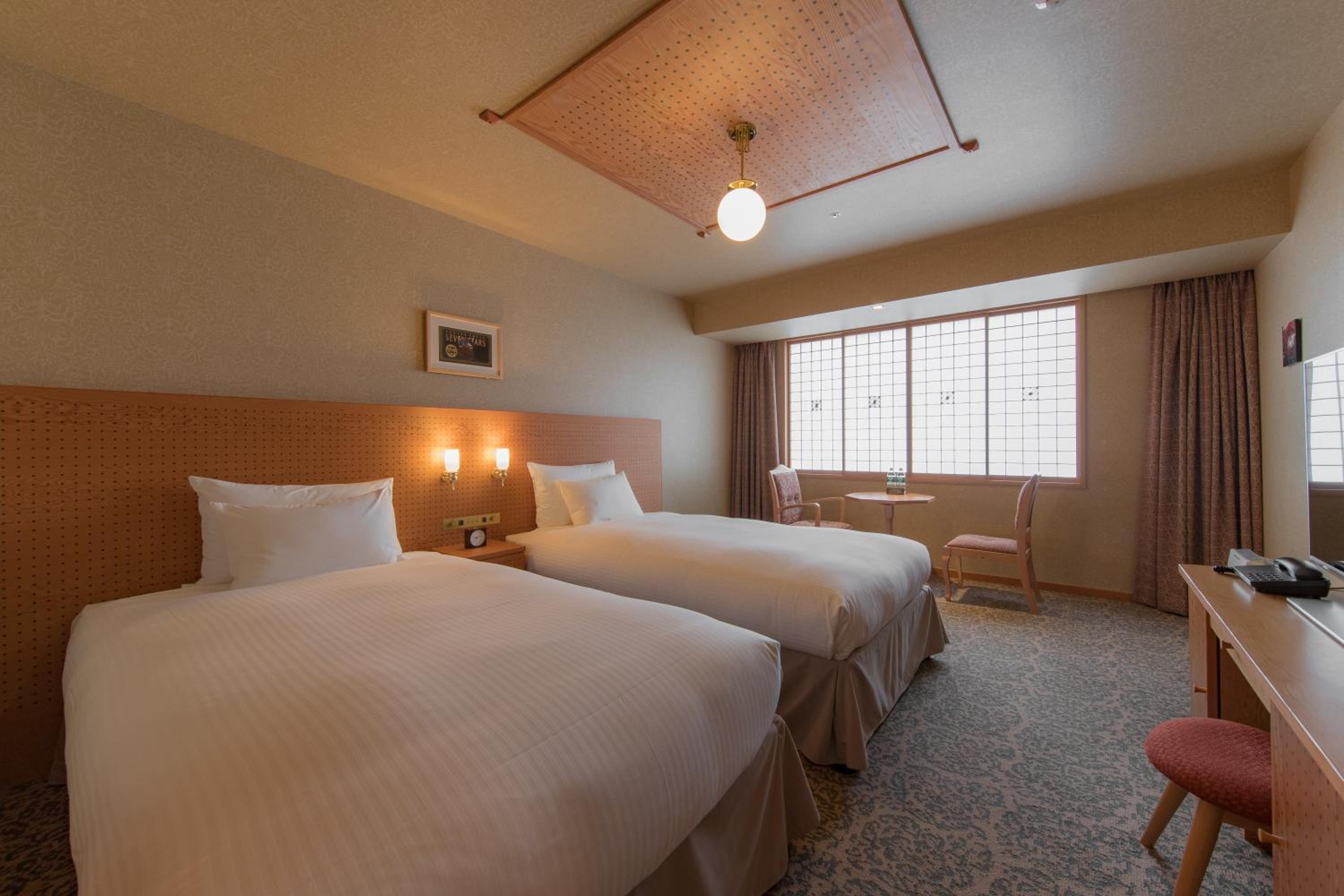Deluxe Twin Room - Non-Smoking